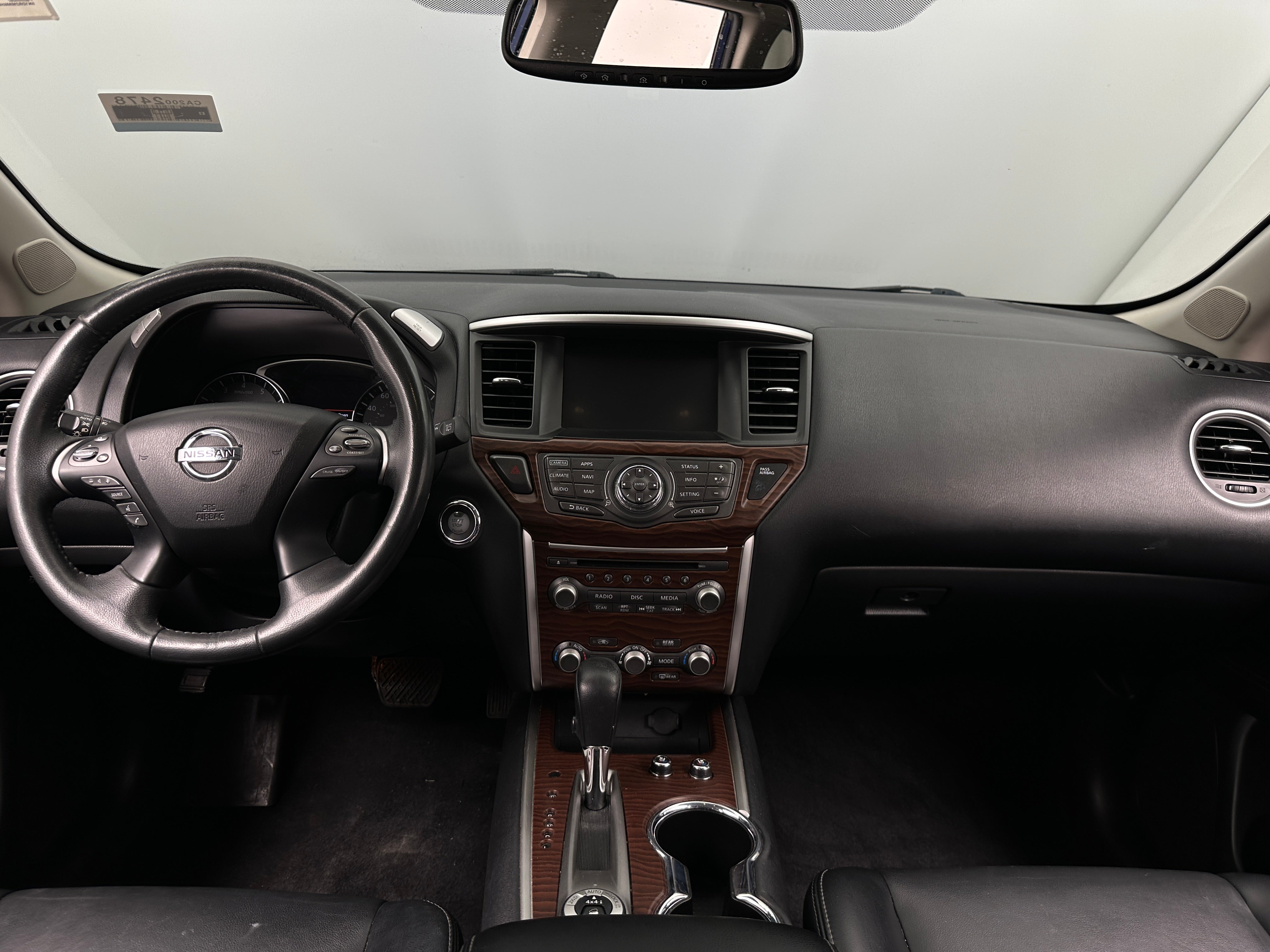2017 Nissan Pathfinder Platinum 2