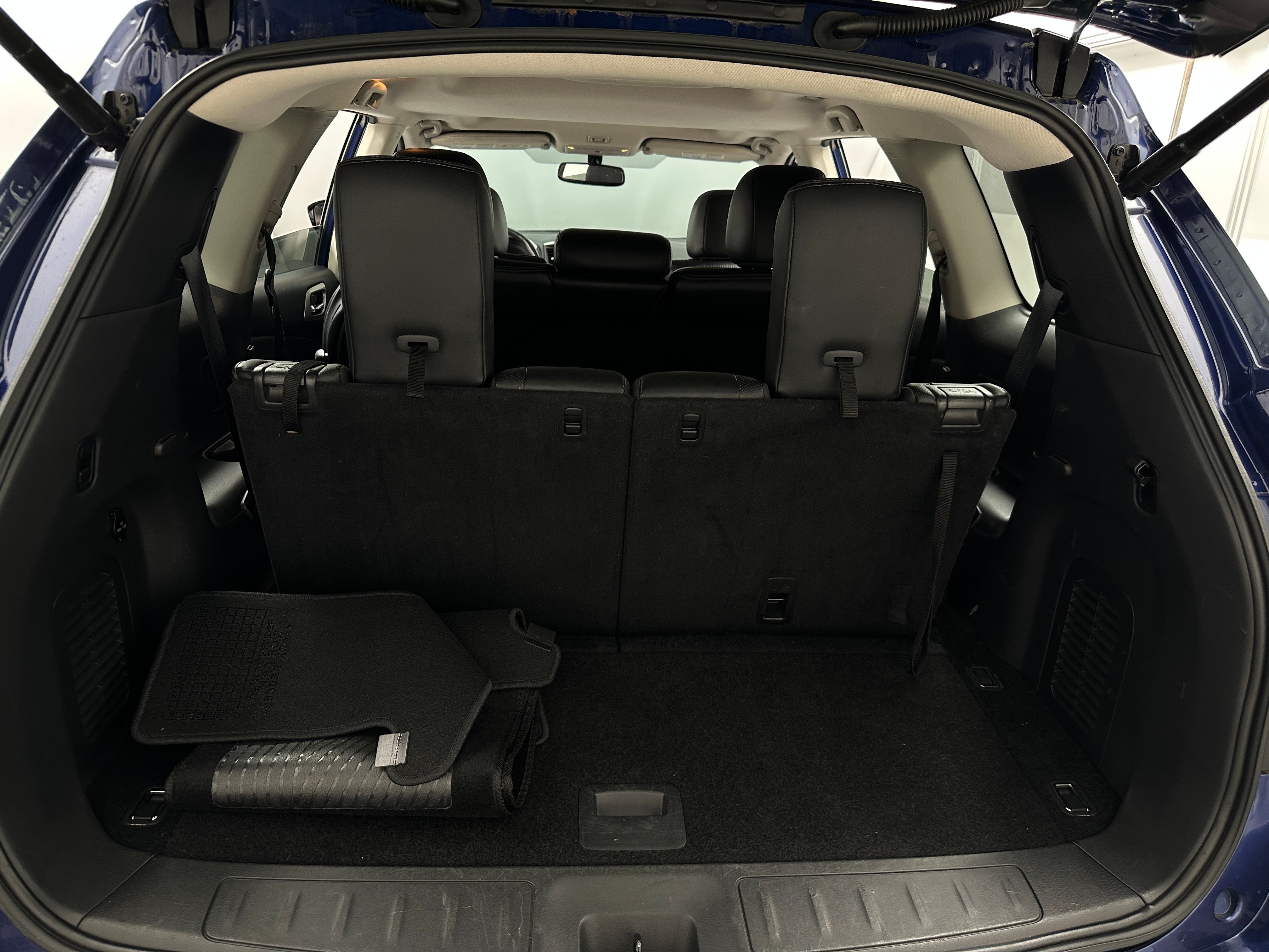 2017 Nissan Pathfinder Platinum 6