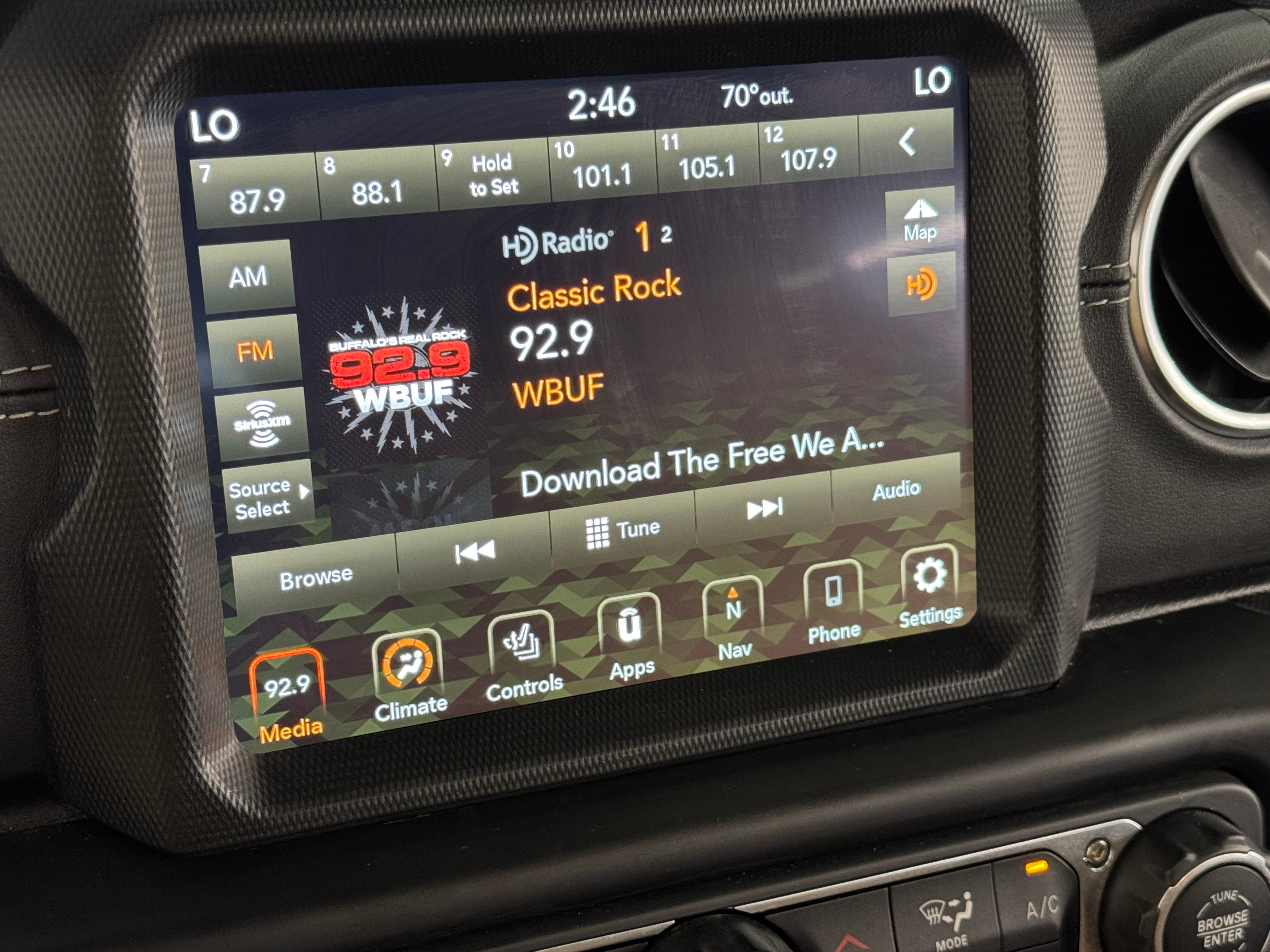 2022 Jeep Wrangler Unlimited Rubicon 4xe 3