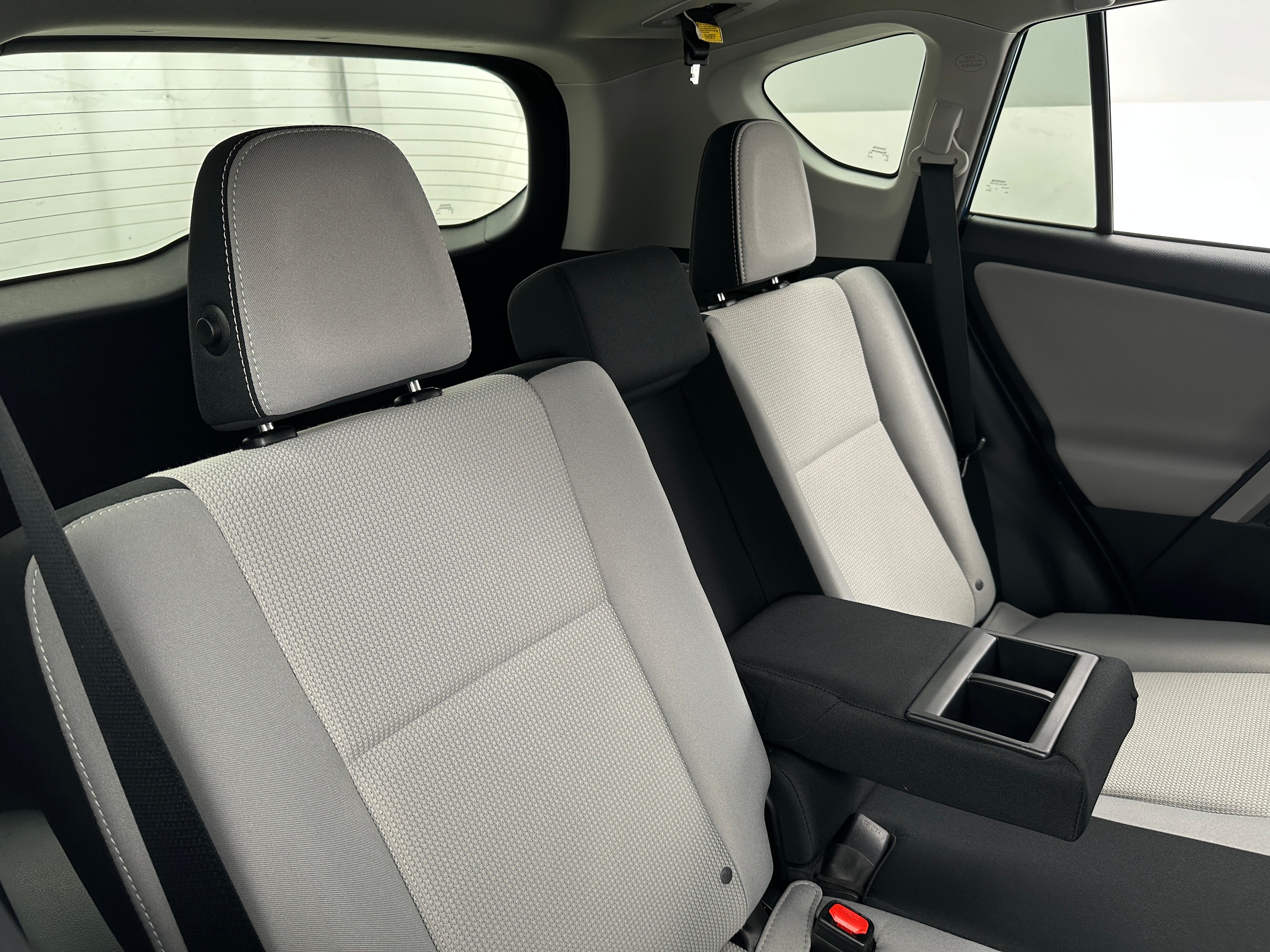 2017 Toyota RAV4 XLE 6
