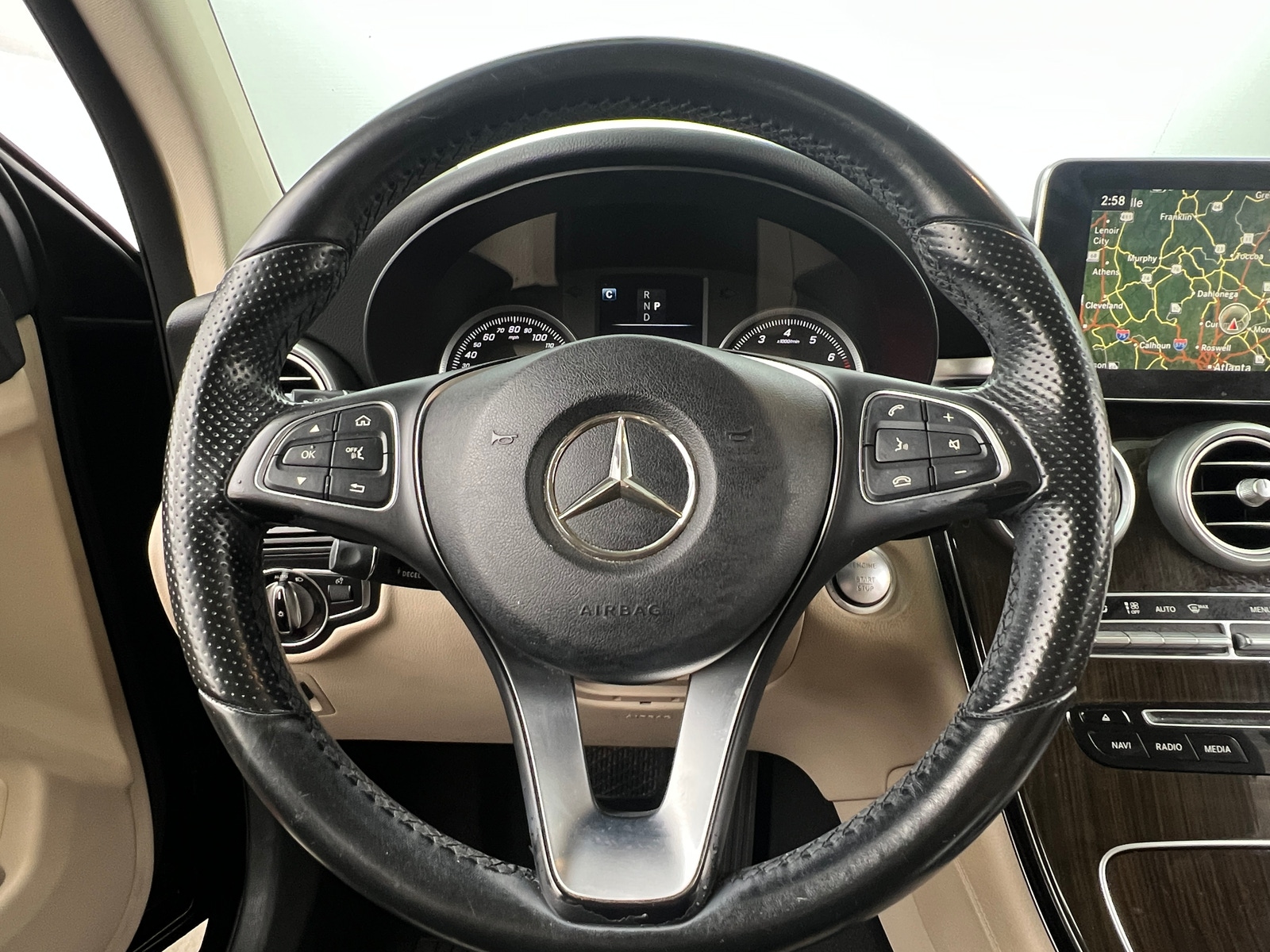 Thumbnail: 2016 Mercedes-Benz GLC - 4