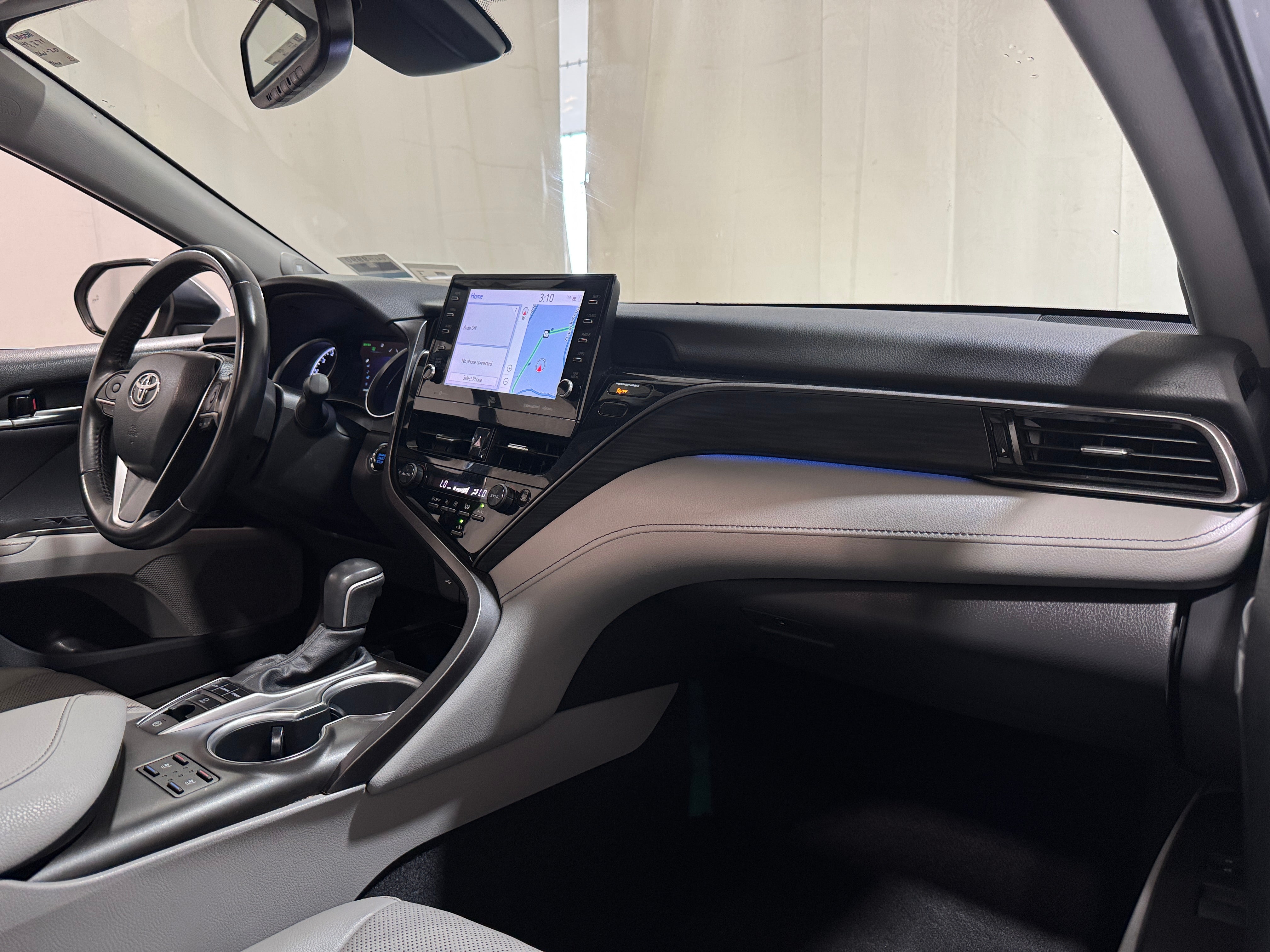 2021 Toyota Camry XLE 2