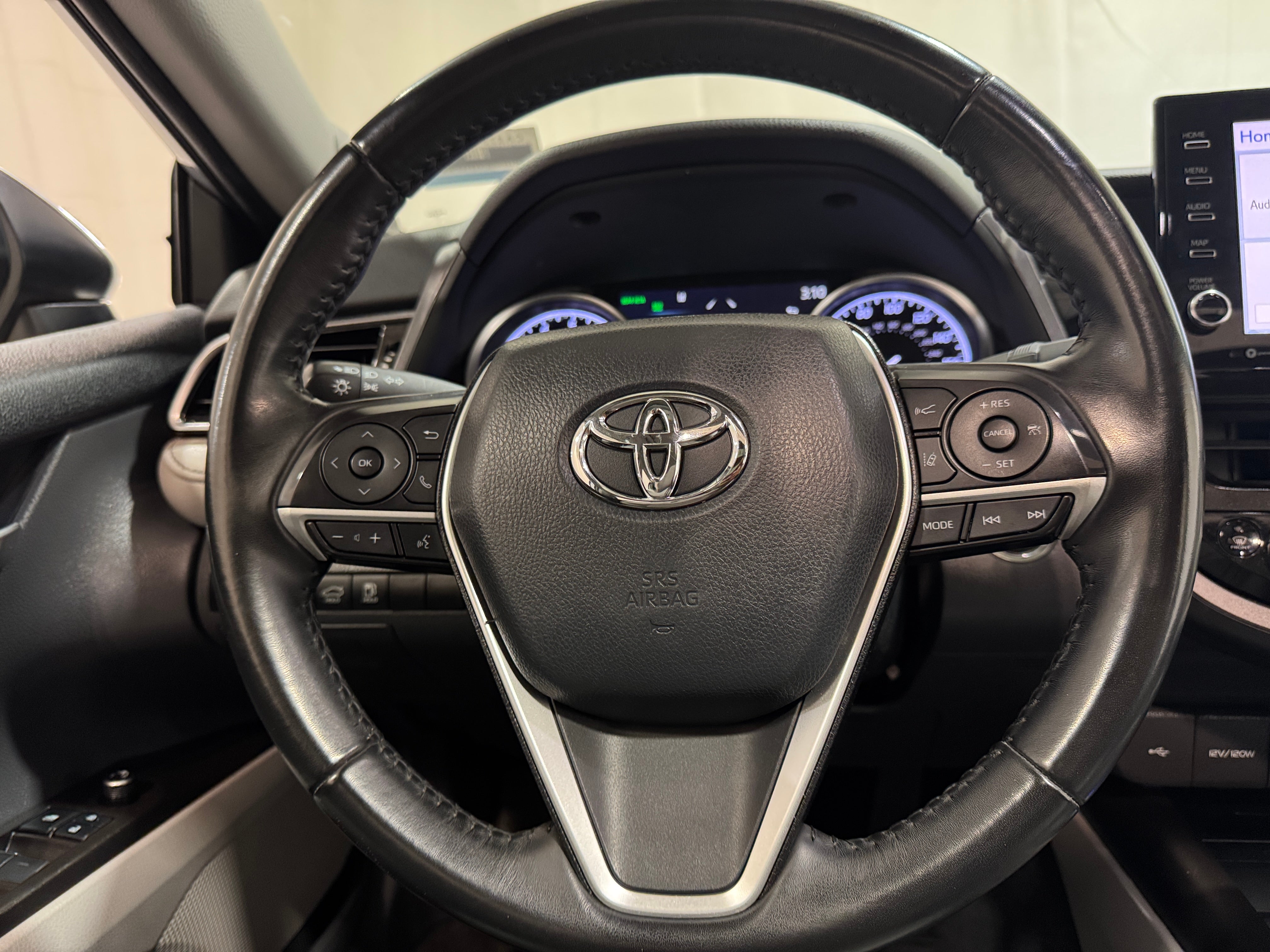 2021 Toyota Camry XLE 4