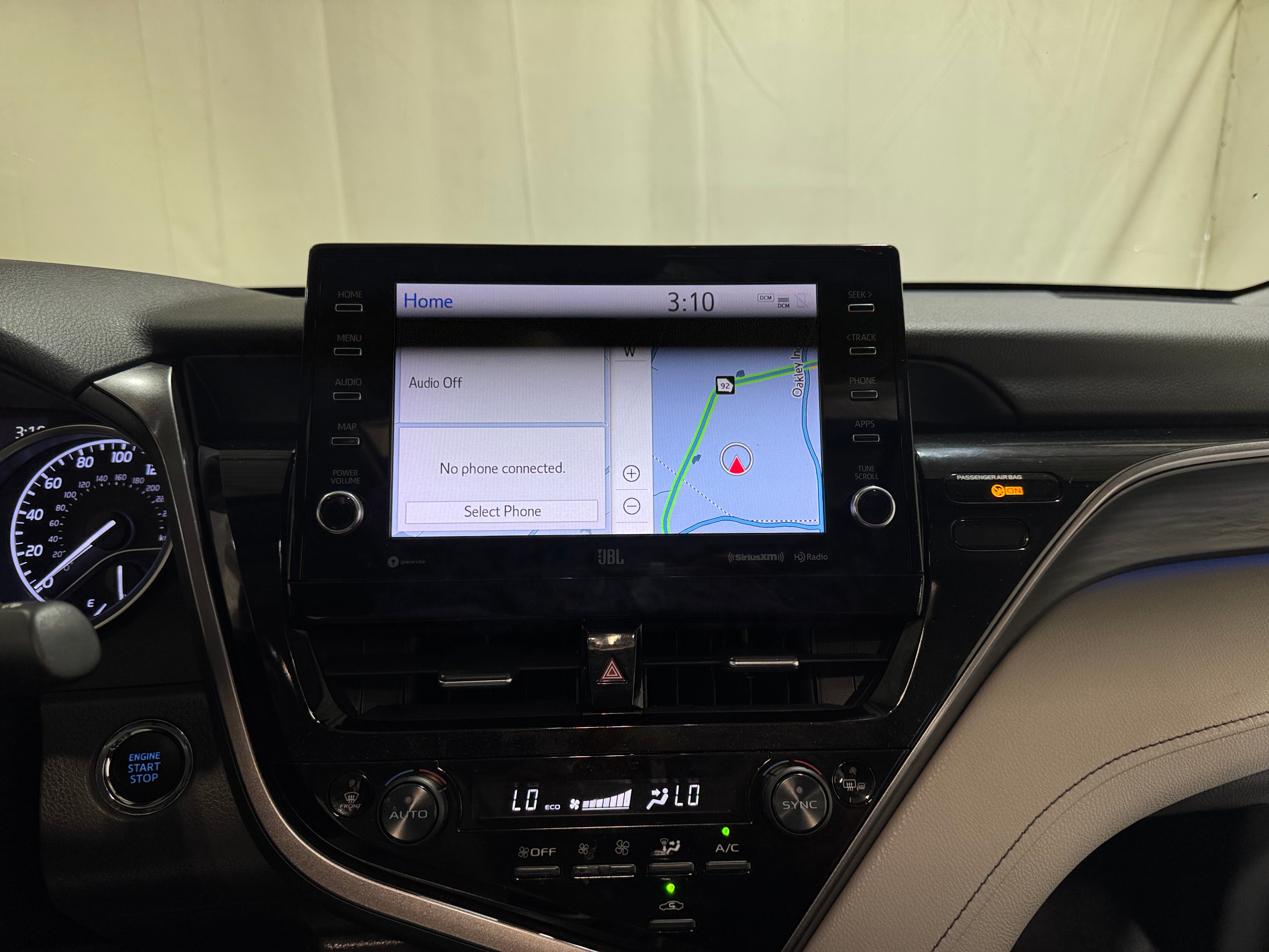 2021 Toyota Camry XLE 3