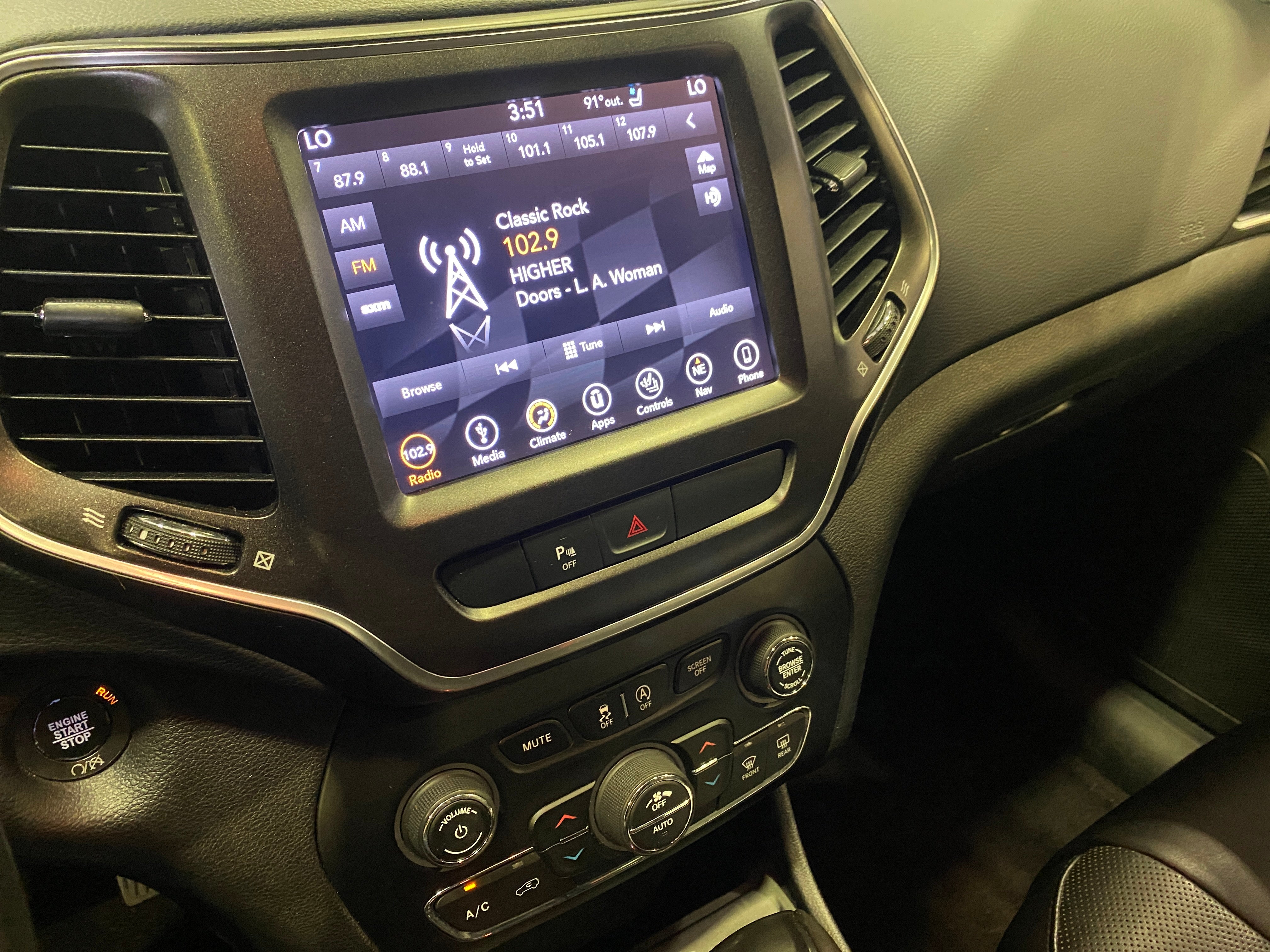 2019 Jeep Cherokee Trailhawk Elite 3