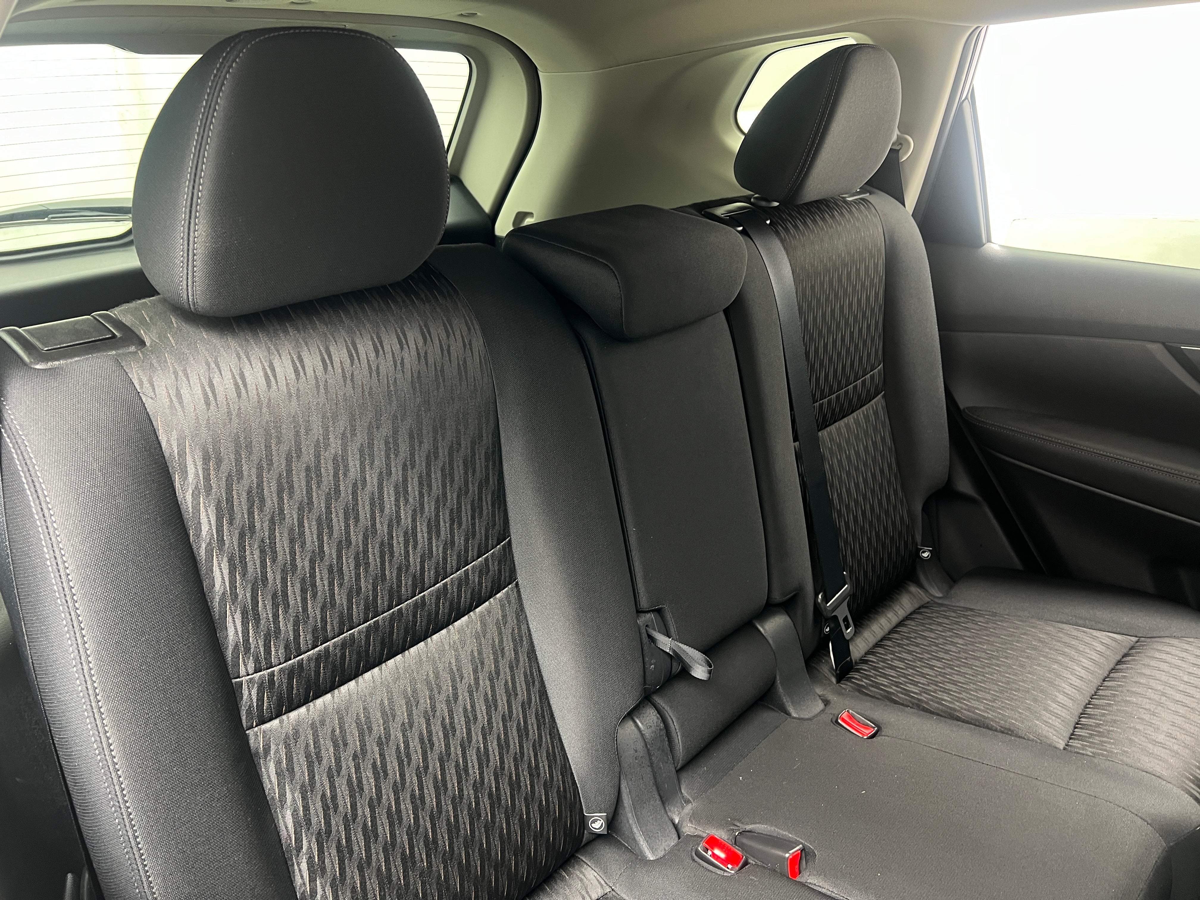 2018 Nissan Rogue SV 6