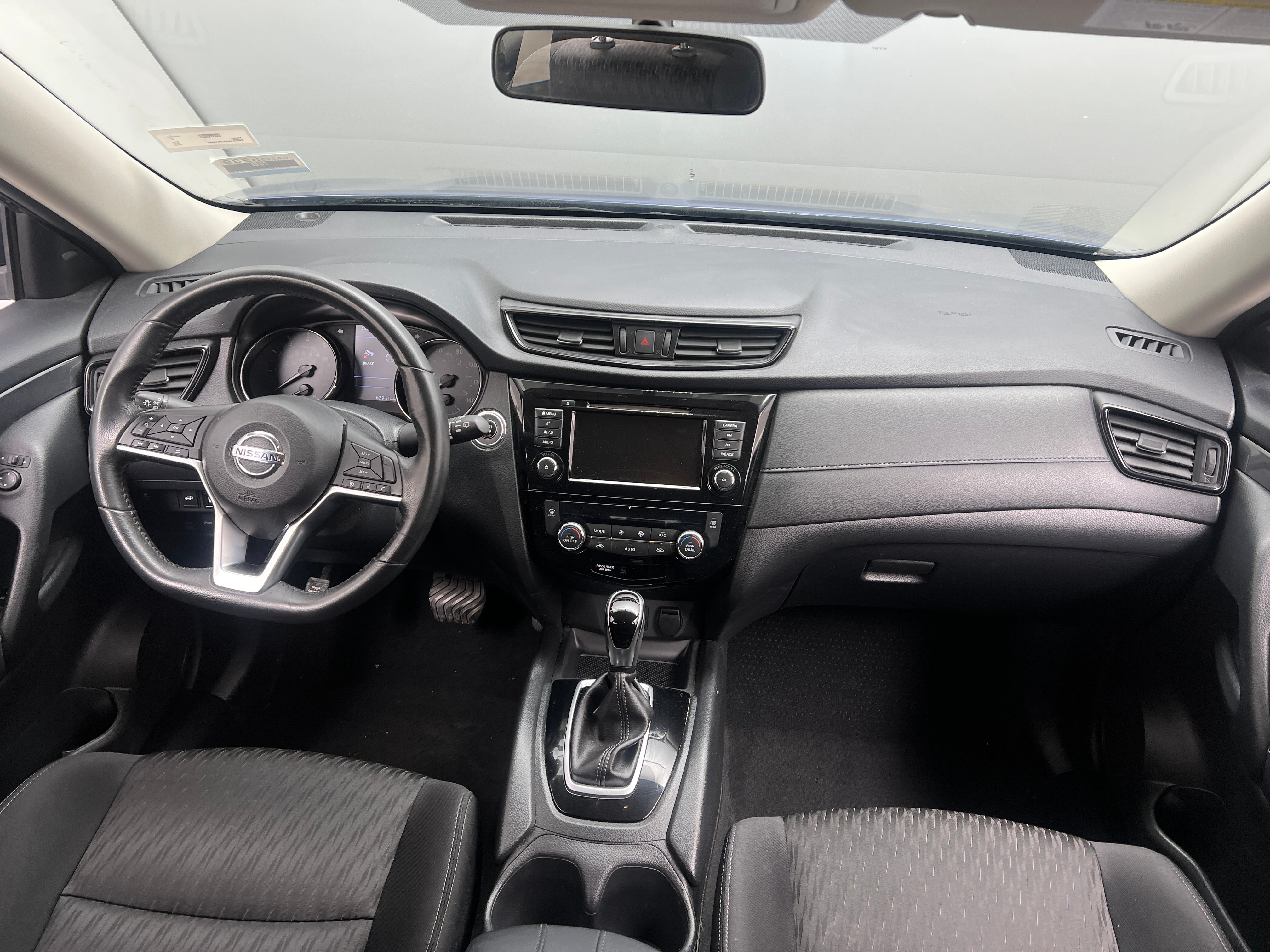 2018 Nissan Rogue SV 3