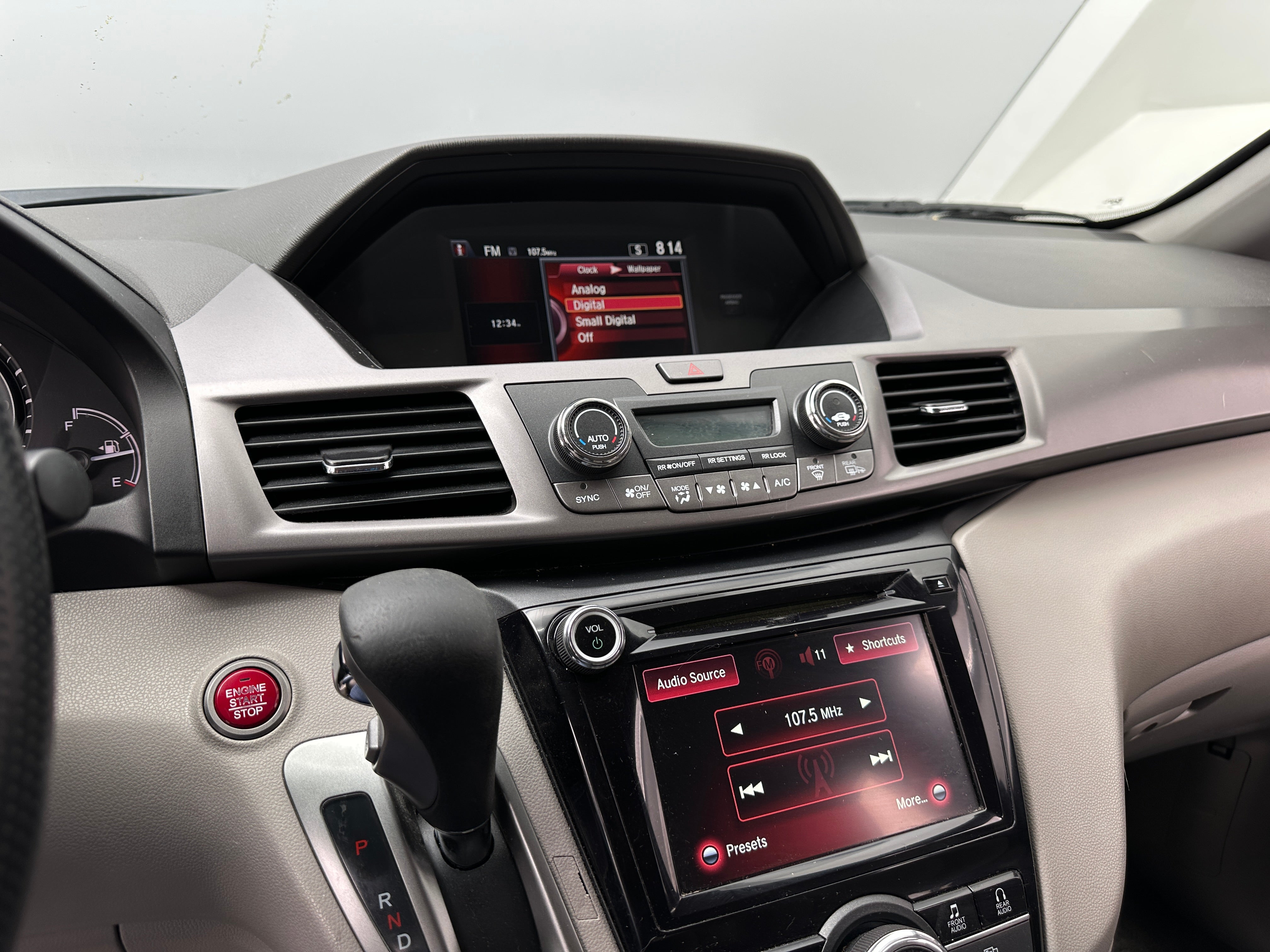 2016 Honda Odyssey SE 4