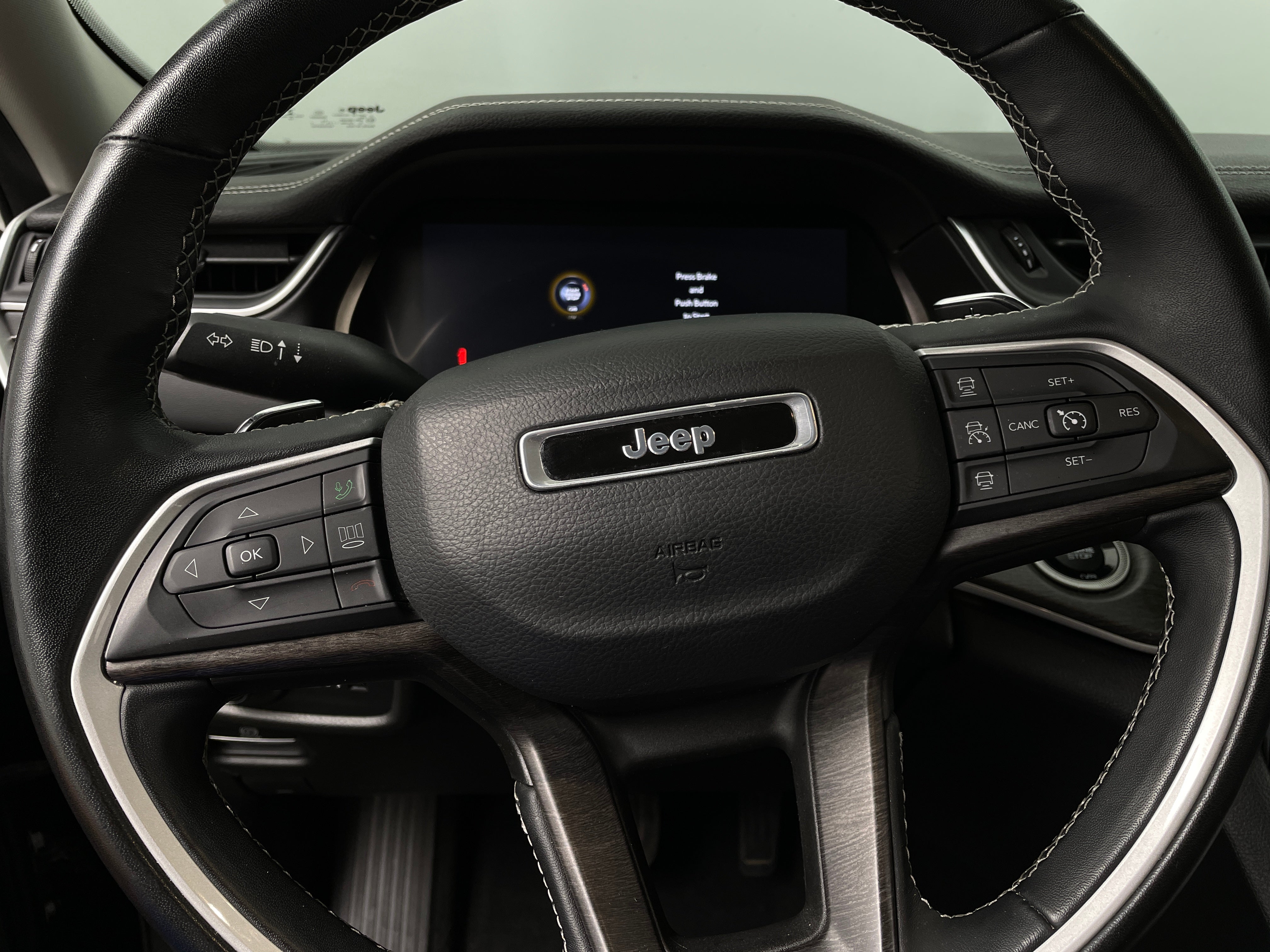 2022 Jeep Grand Cherokee L Limited Edition 4
