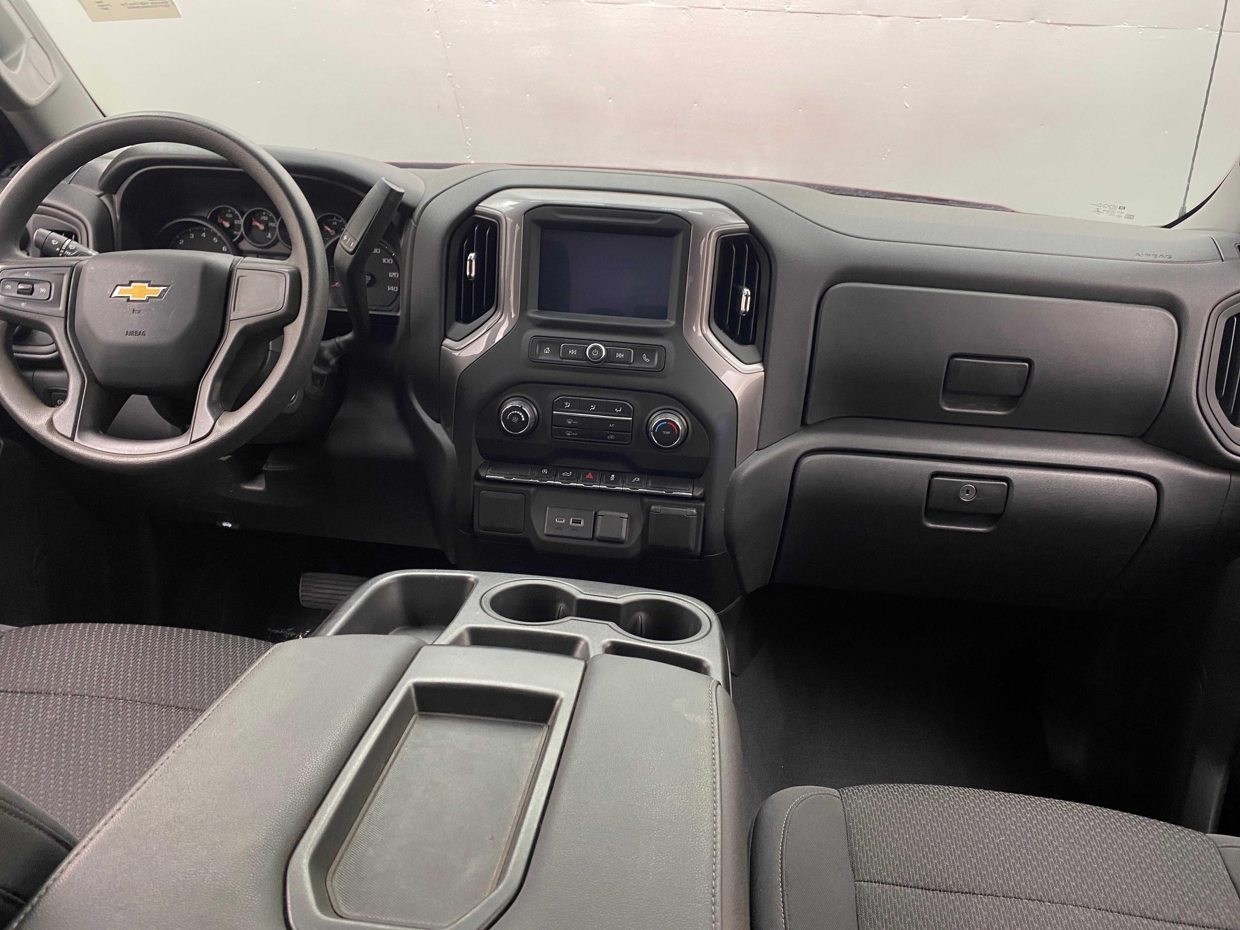 2021 Chevrolet Silverado 1500 Custom 3