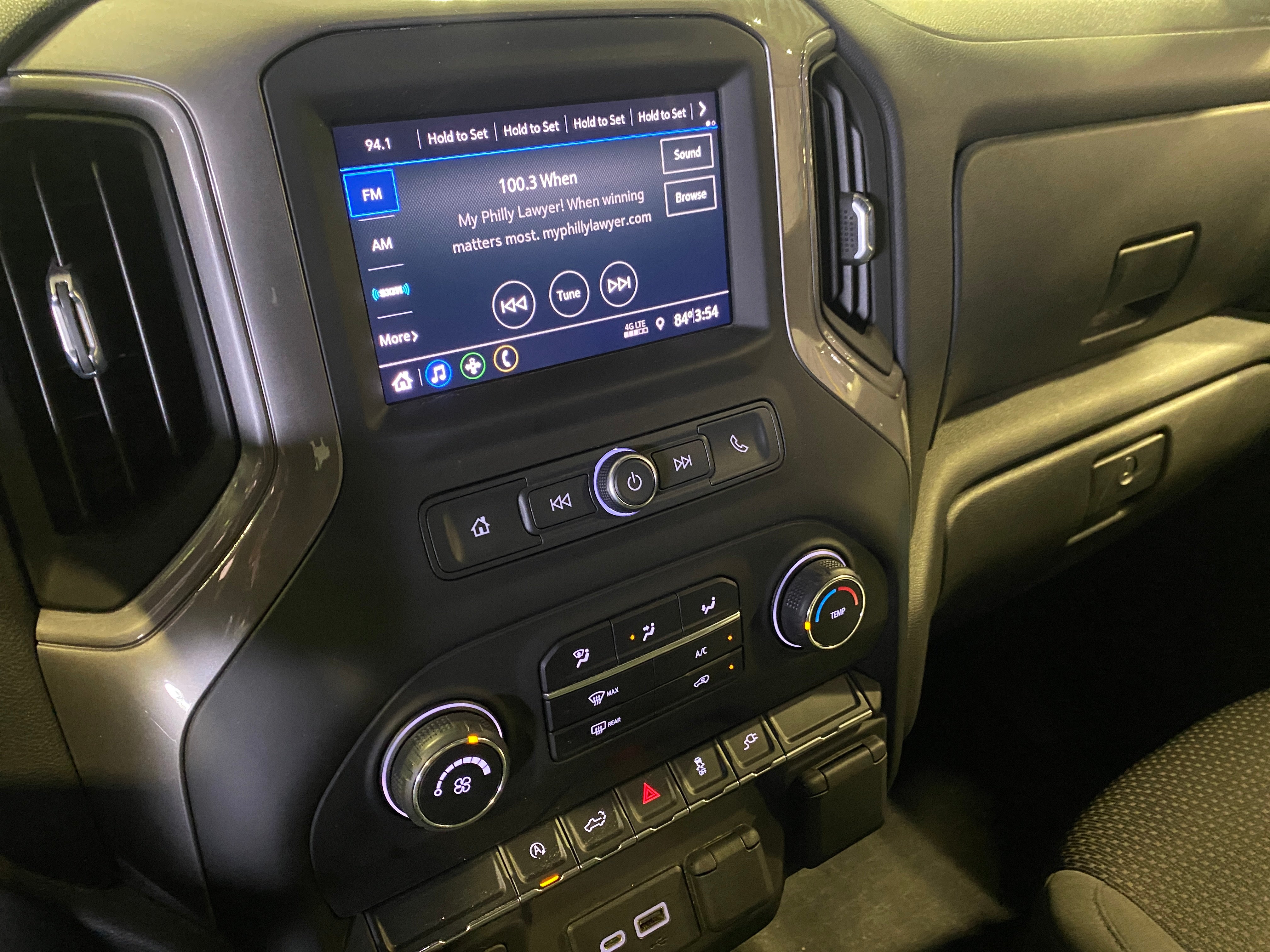 2021 Chevrolet Silverado 1500 Custom 4