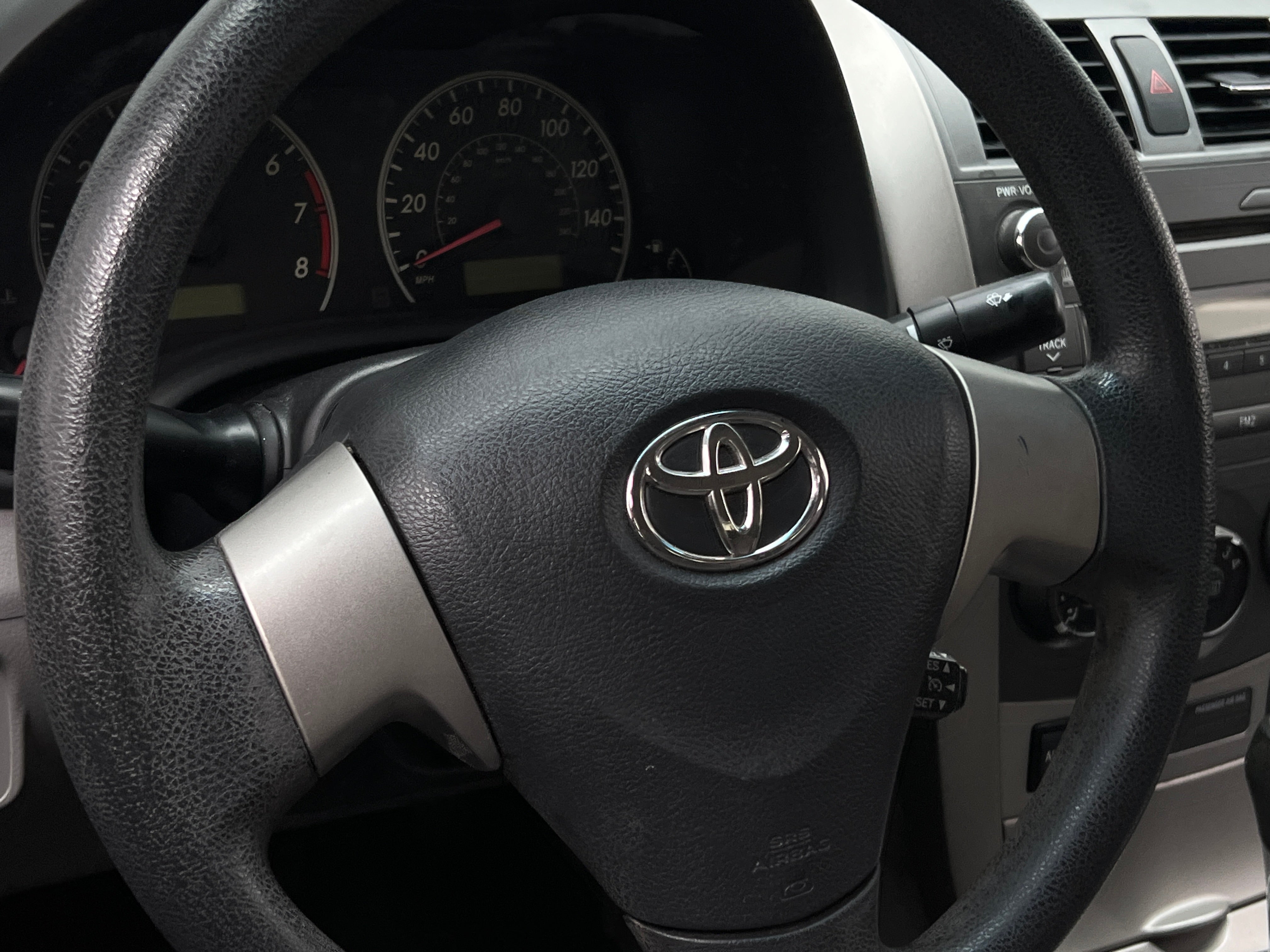 2011 Toyota Corolla LE 5