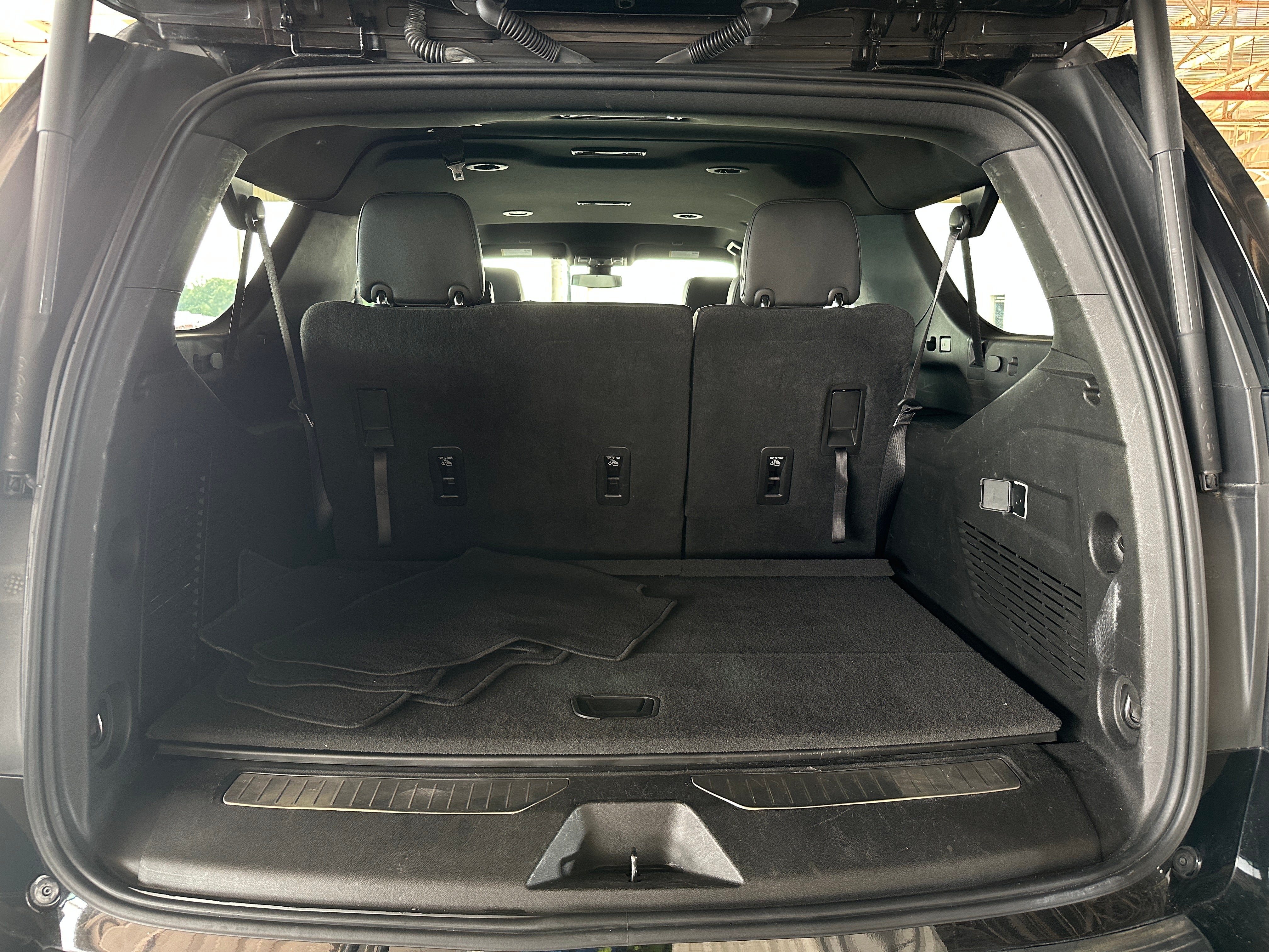2022 Chevrolet Suburban Z71 6