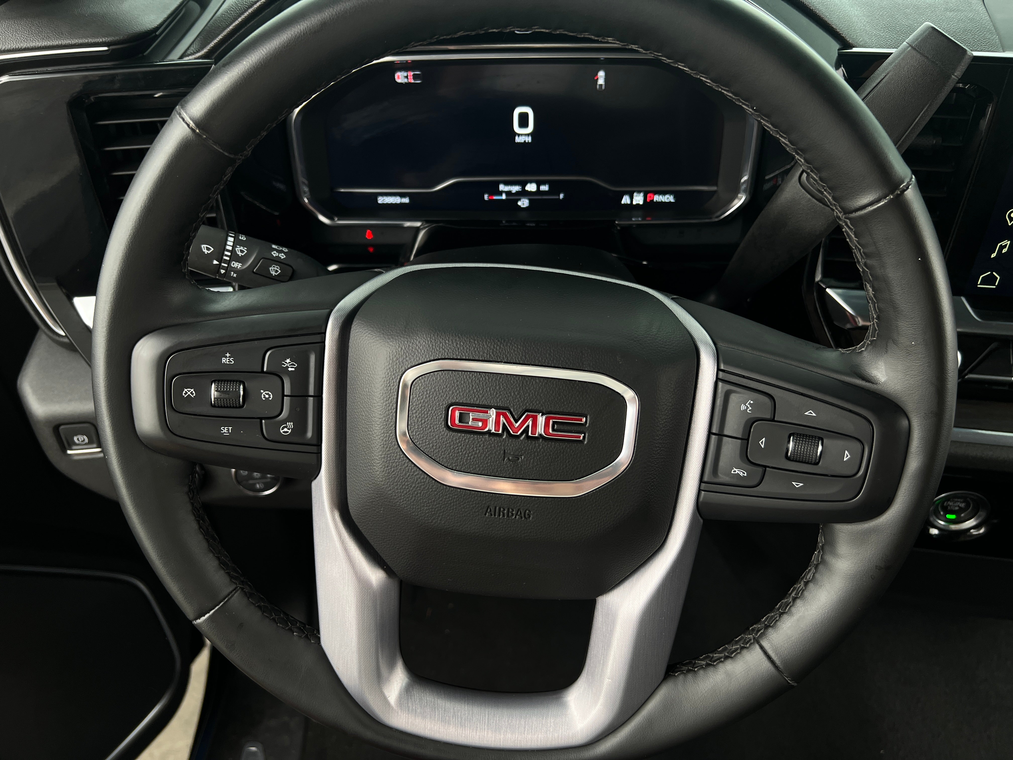 2024 GMC Sierra 1500 SLT 4