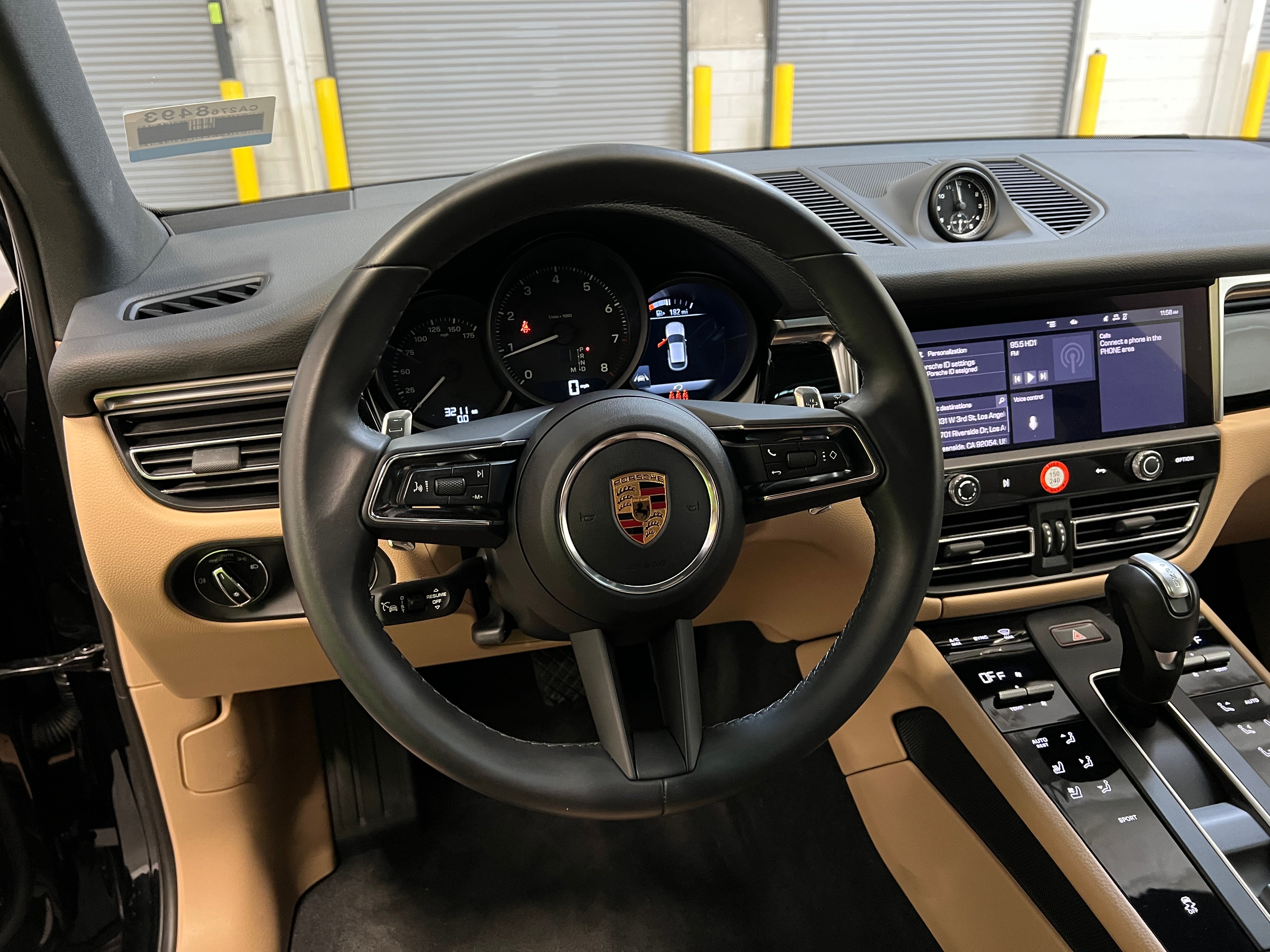 2024 Porsche Macan T 4