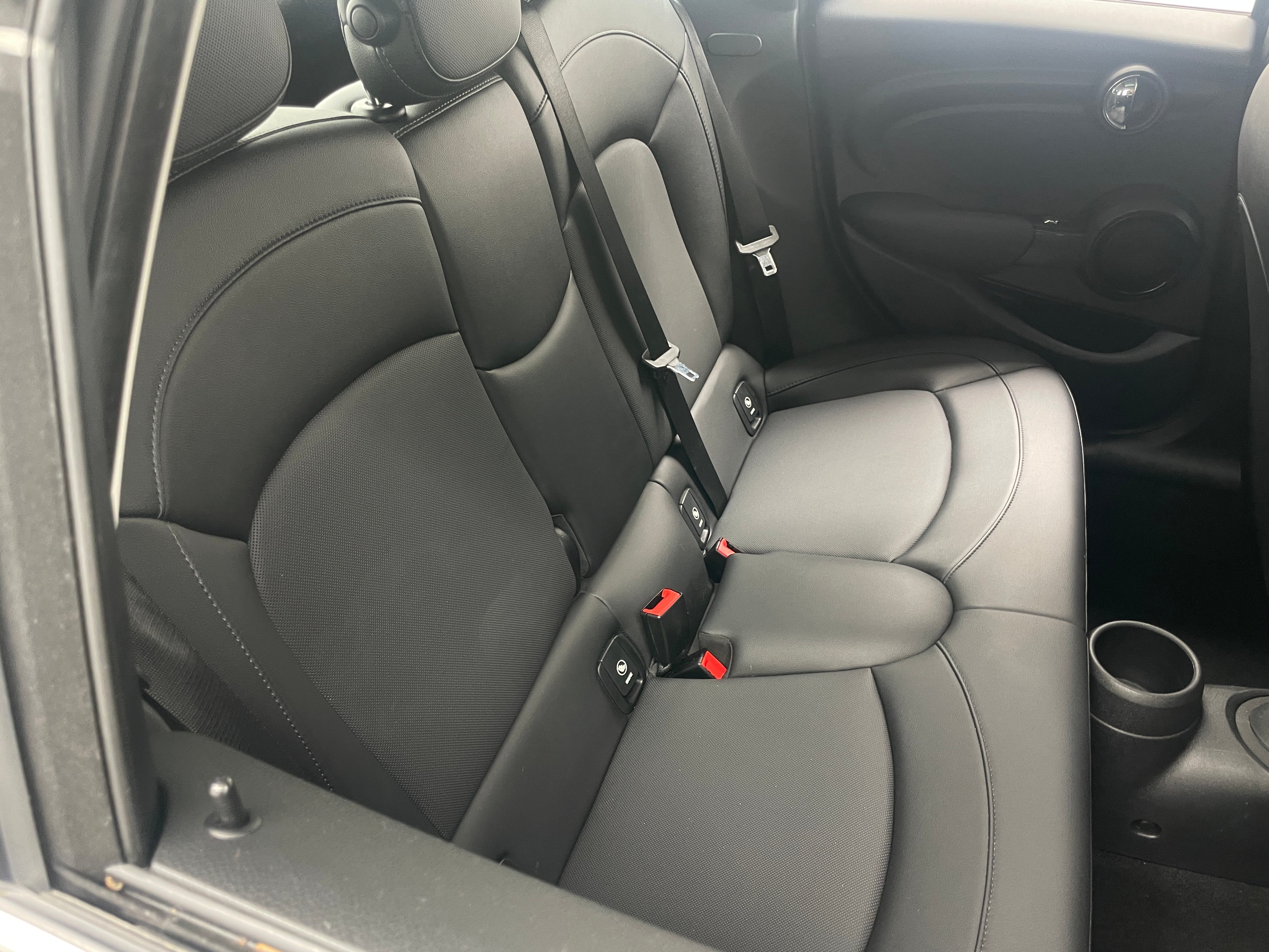 2019 MINI Cooper Hardtop 4 Door 5
