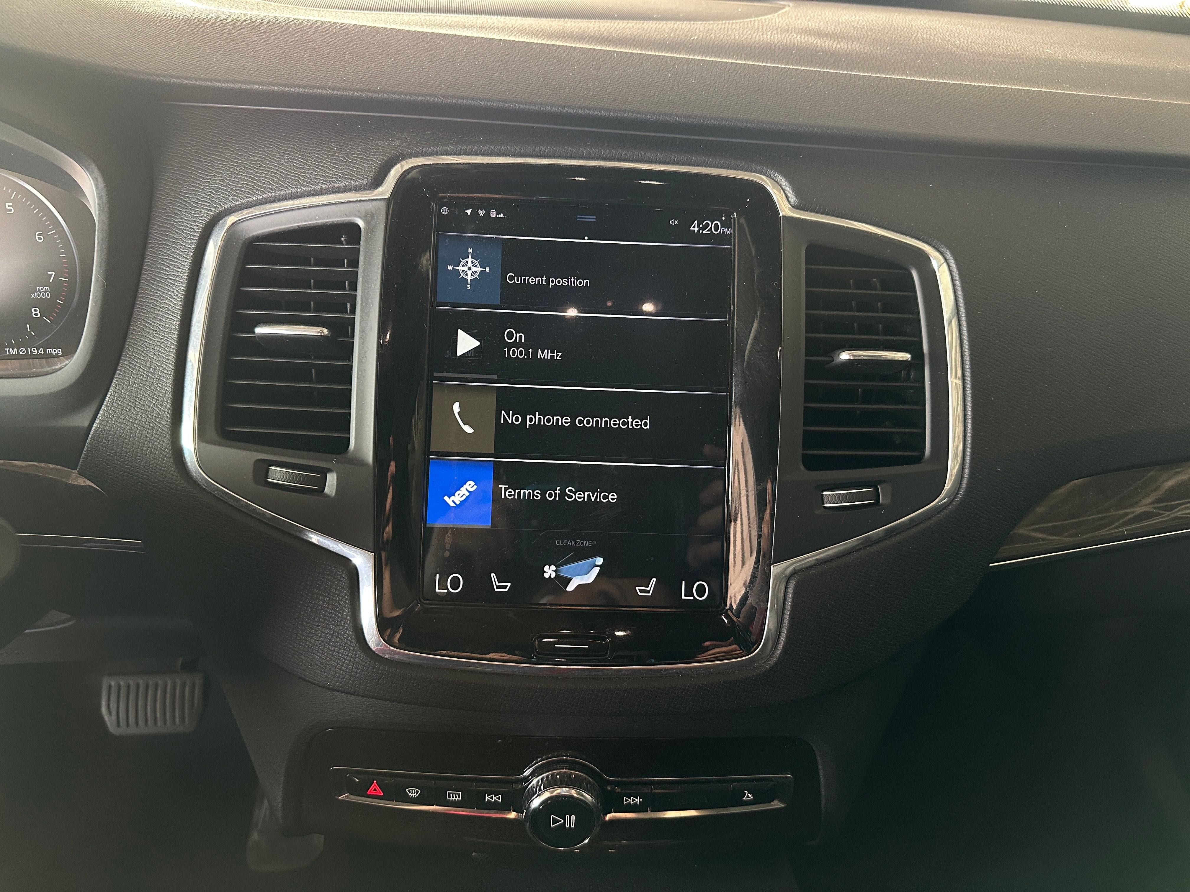 2018 Volvo XC90 T5 Momentum 3