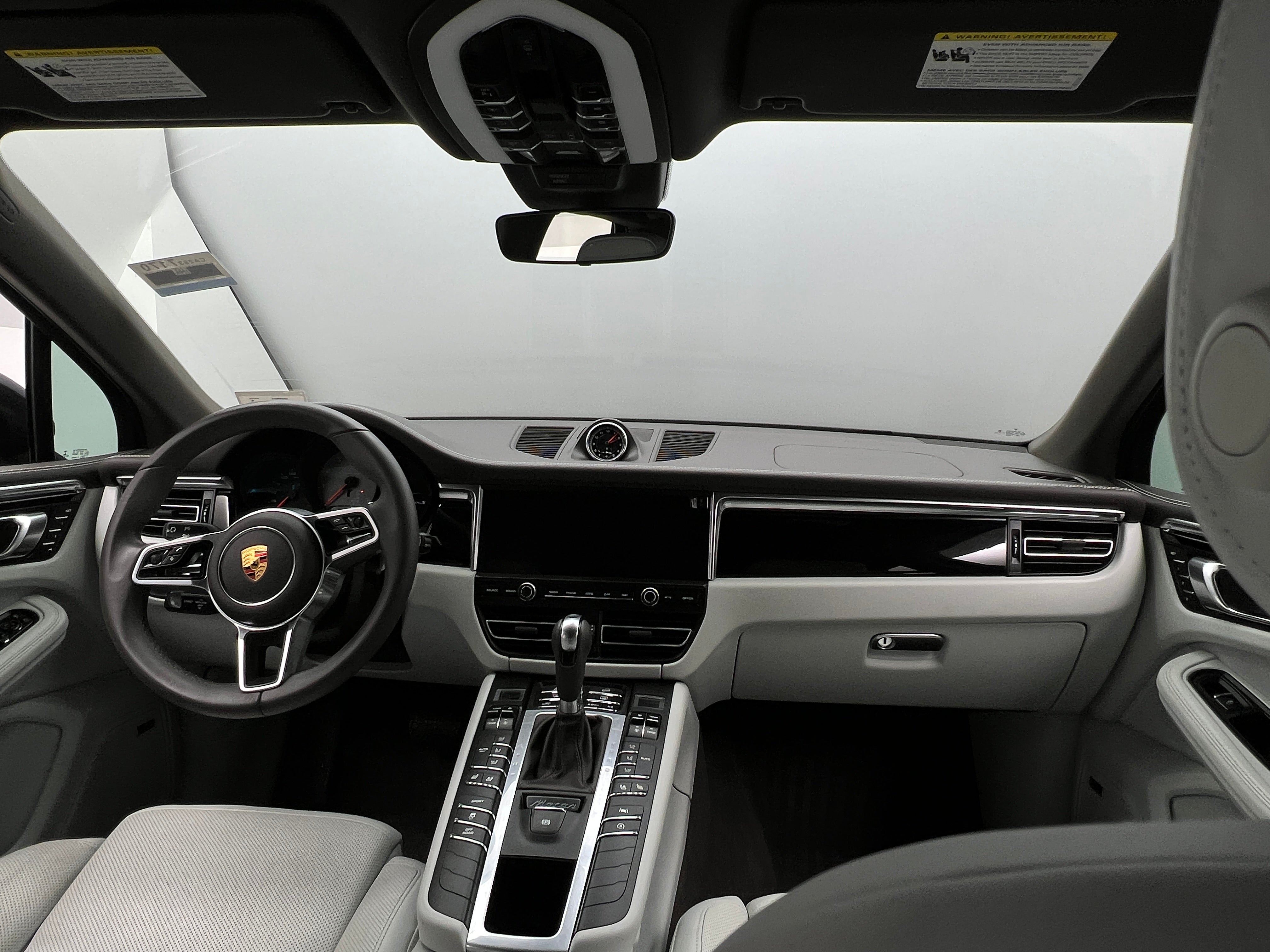 2021 Porsche Macan S 3