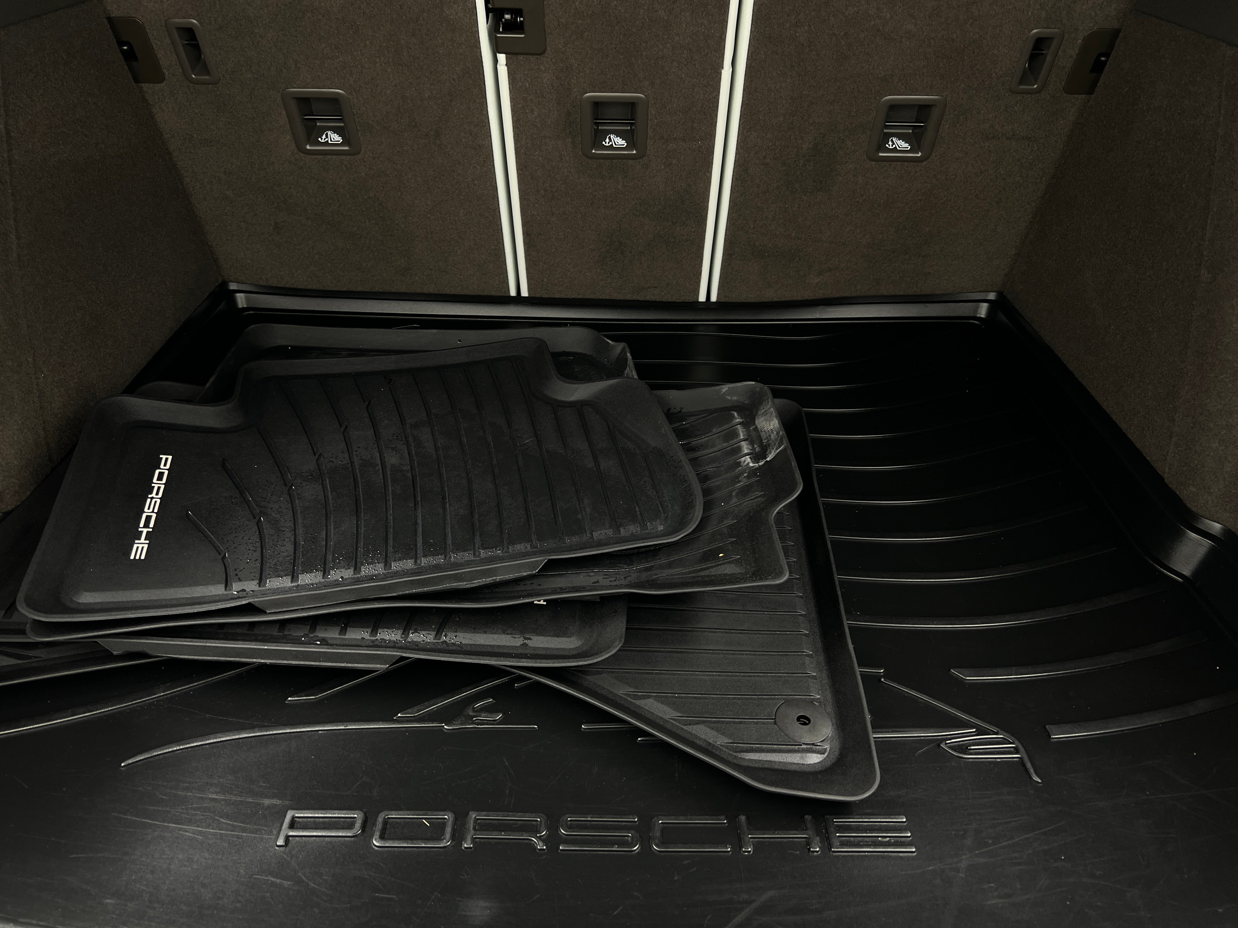 2021 Porsche Macan S 7