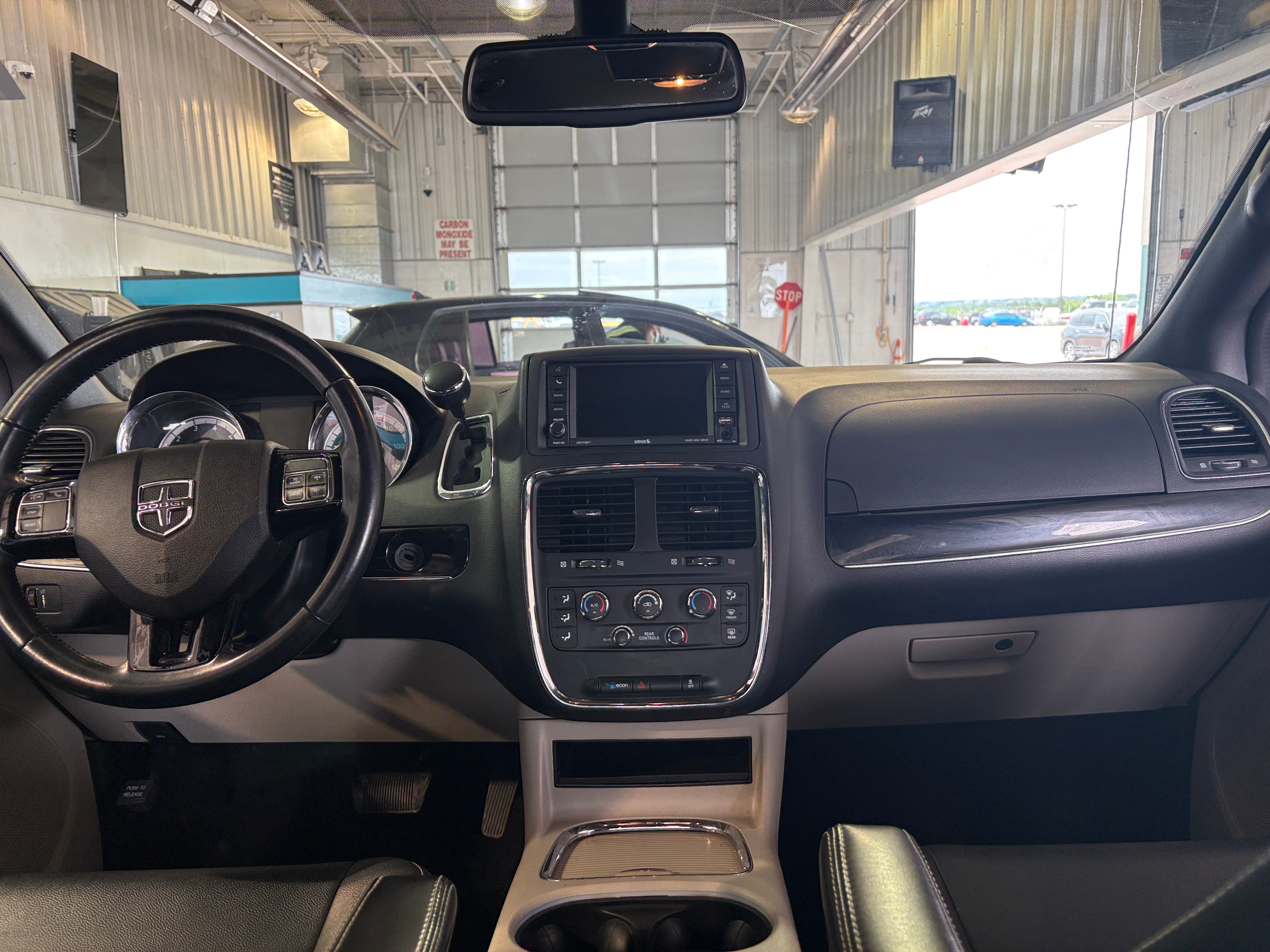 2019 Dodge Grand Caravan SXT 2