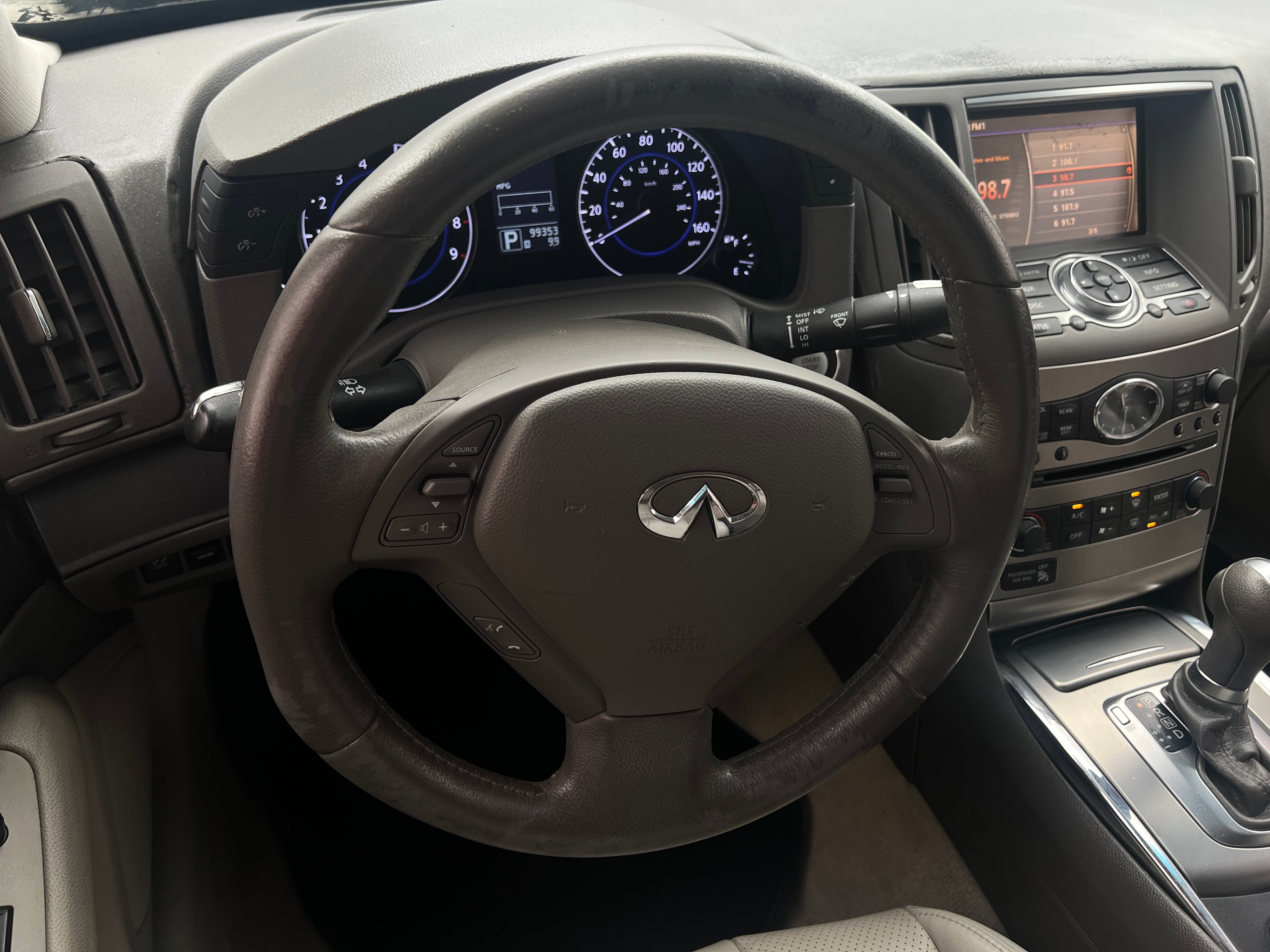 2011 INFINITI G25 Journey 4