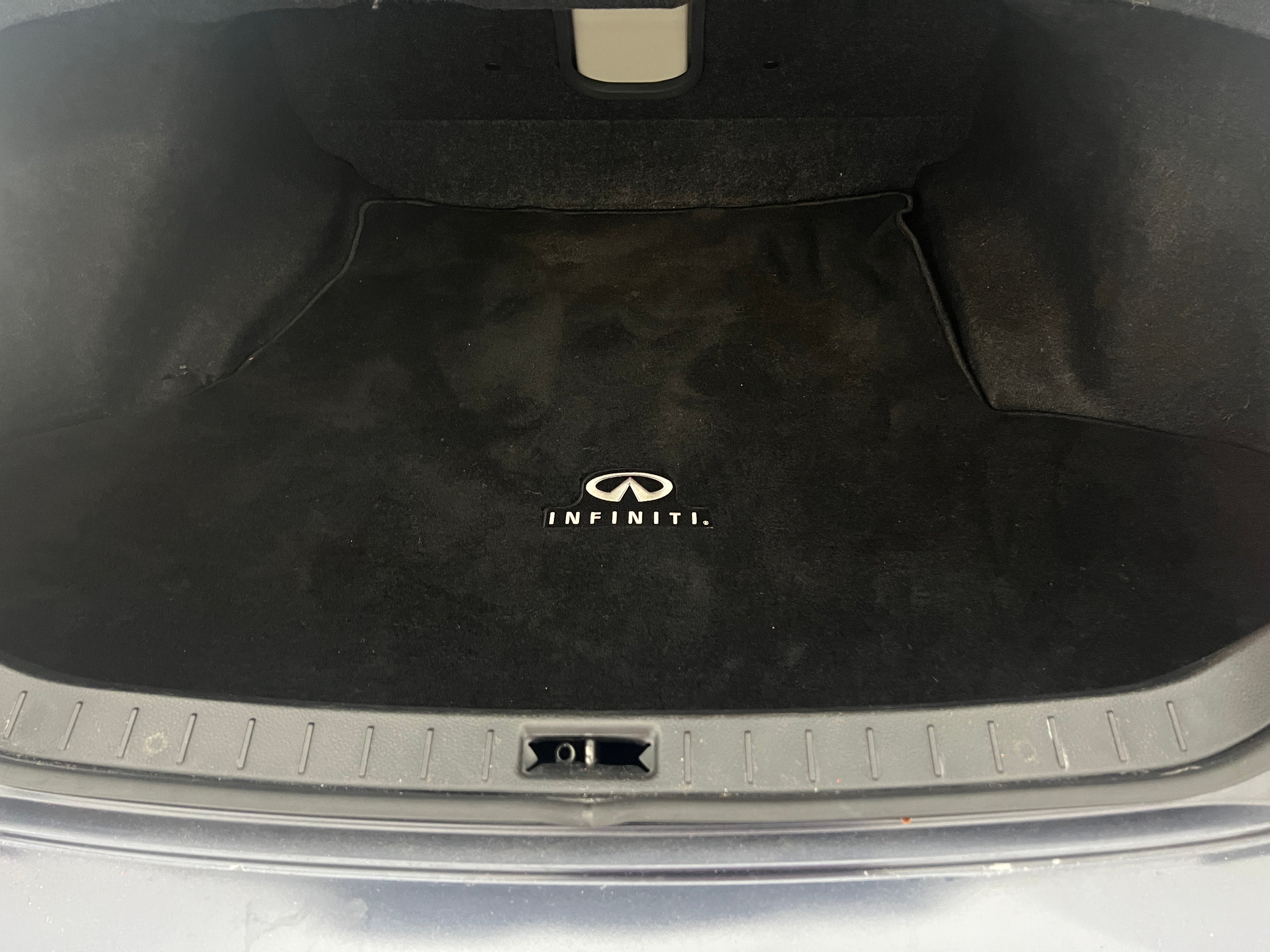 2011 INFINITI G25 Journey 6