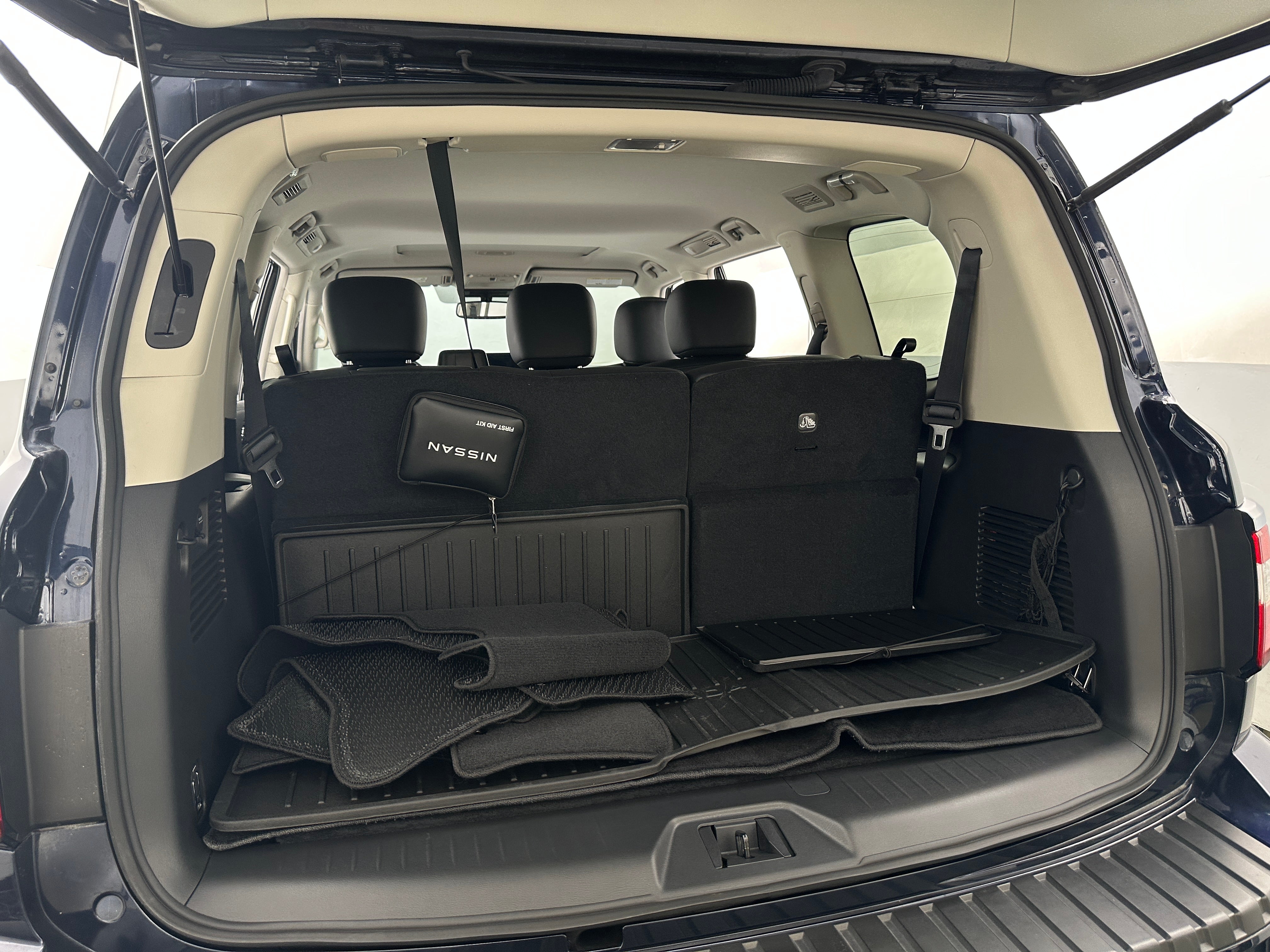 2024 Nissan Armada SL 6