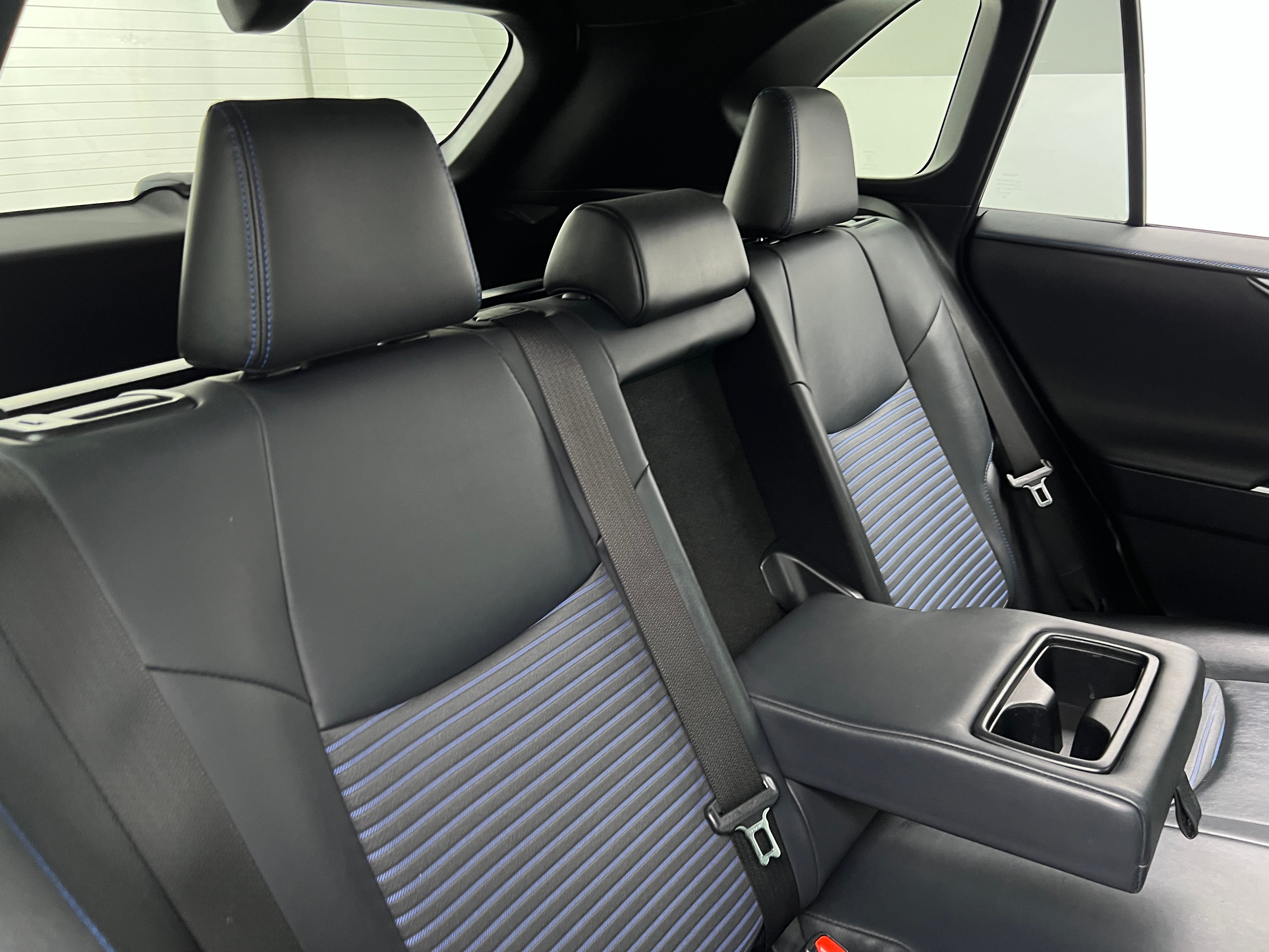 2020 Toyota RAV4 XSE 5