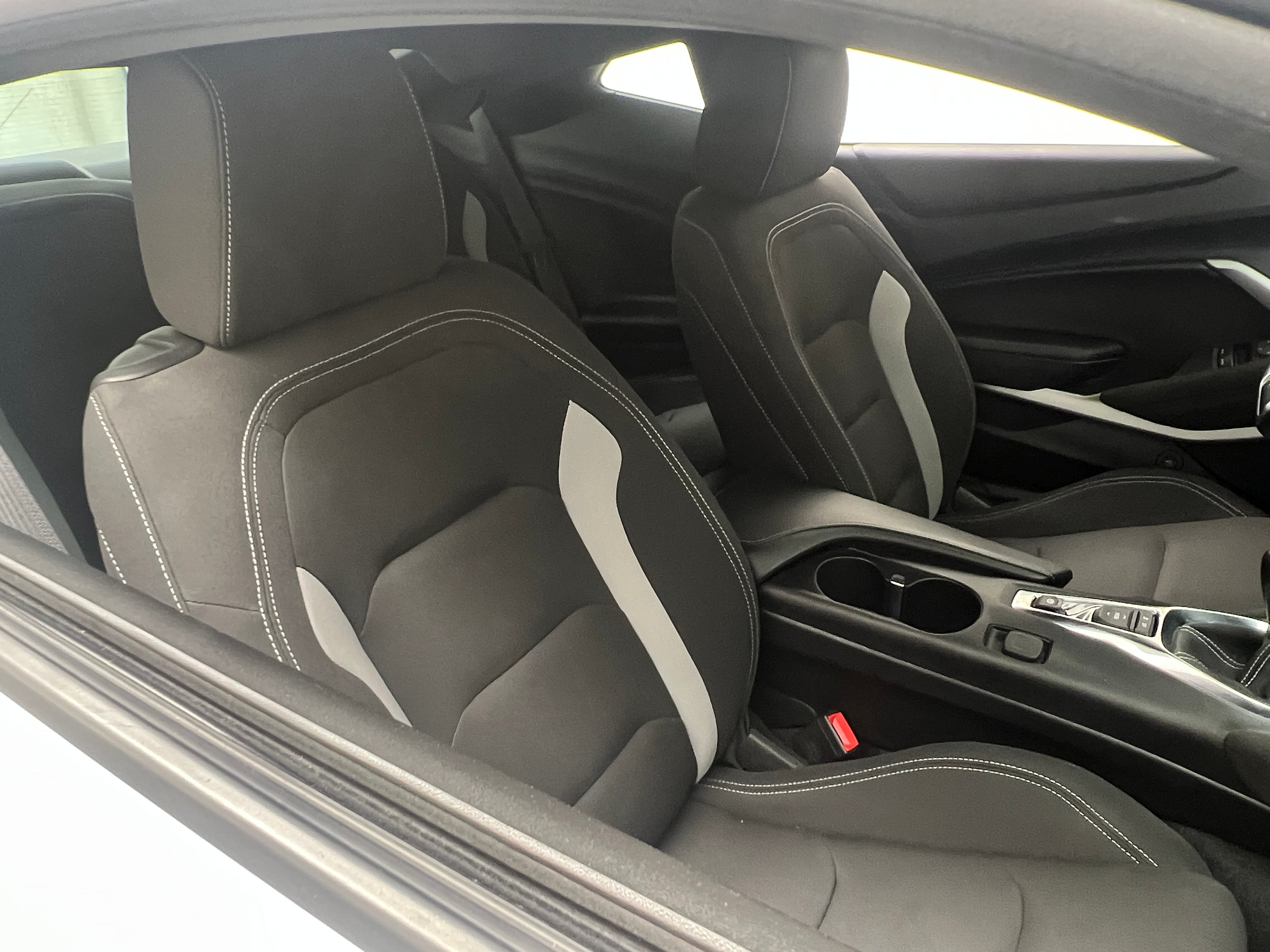 2021 Chevrolet Camaro  2