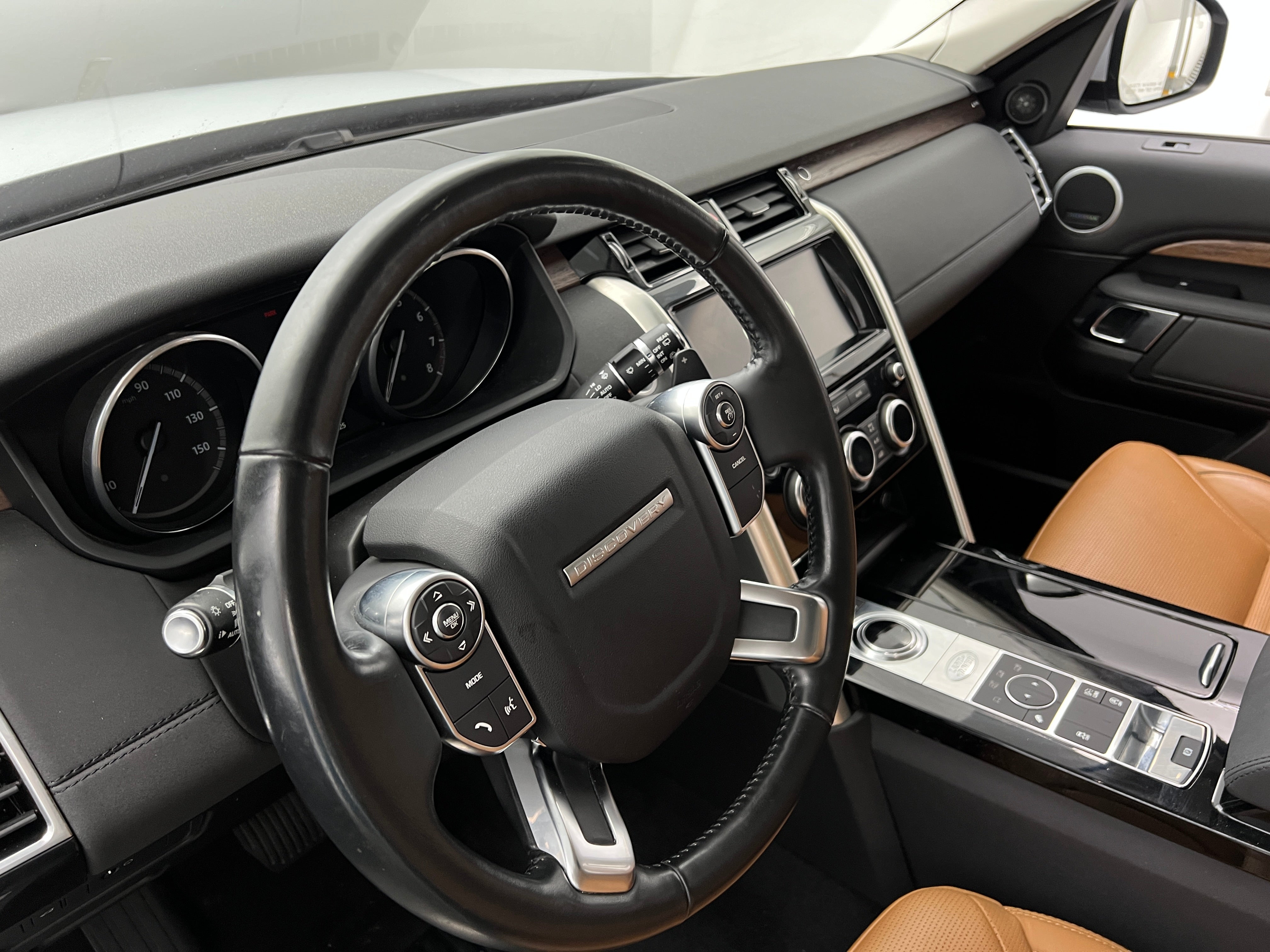 2017 Land Rover Discovery HSE 4
