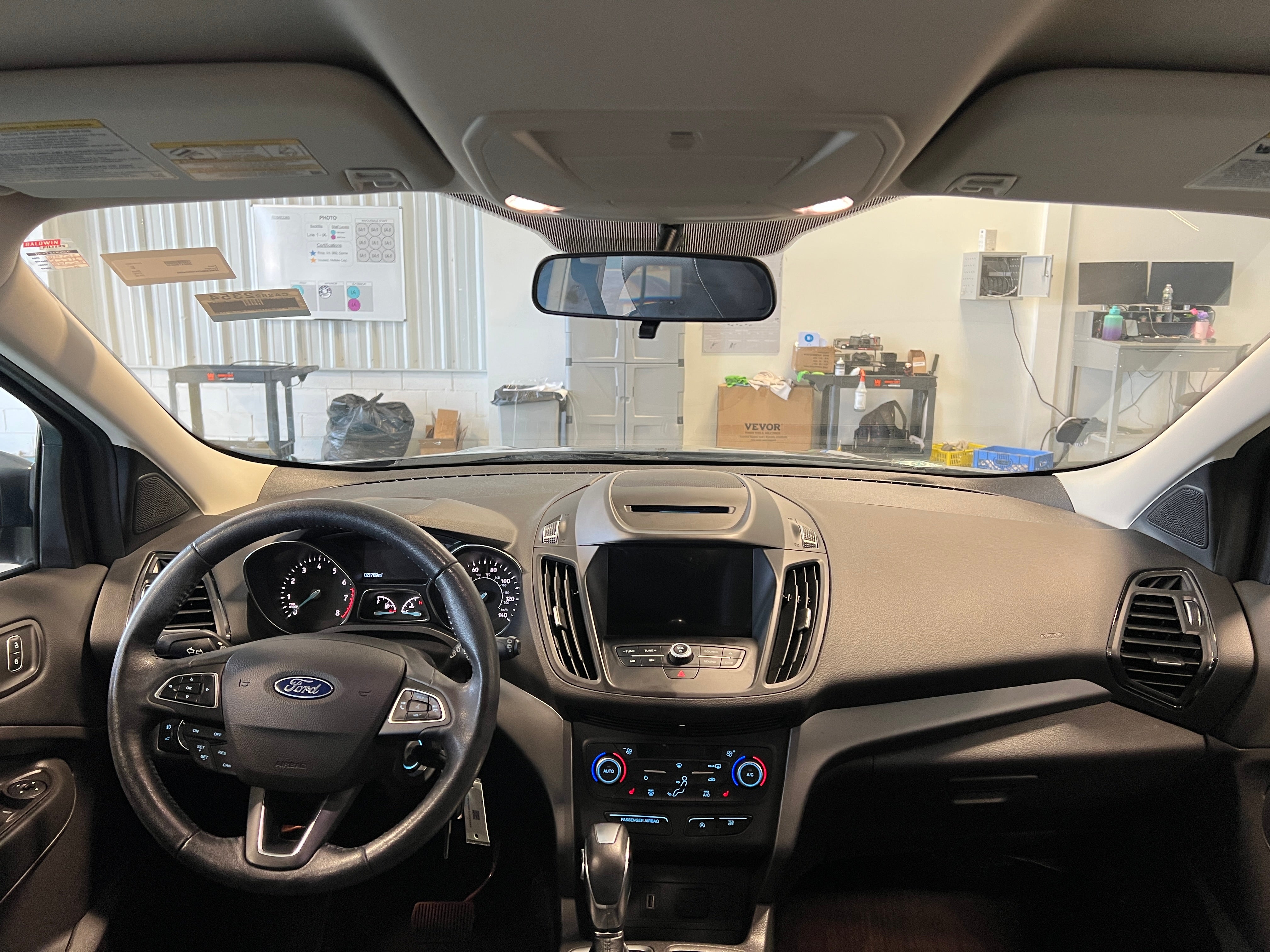 2018 Ford Escape SEL 2