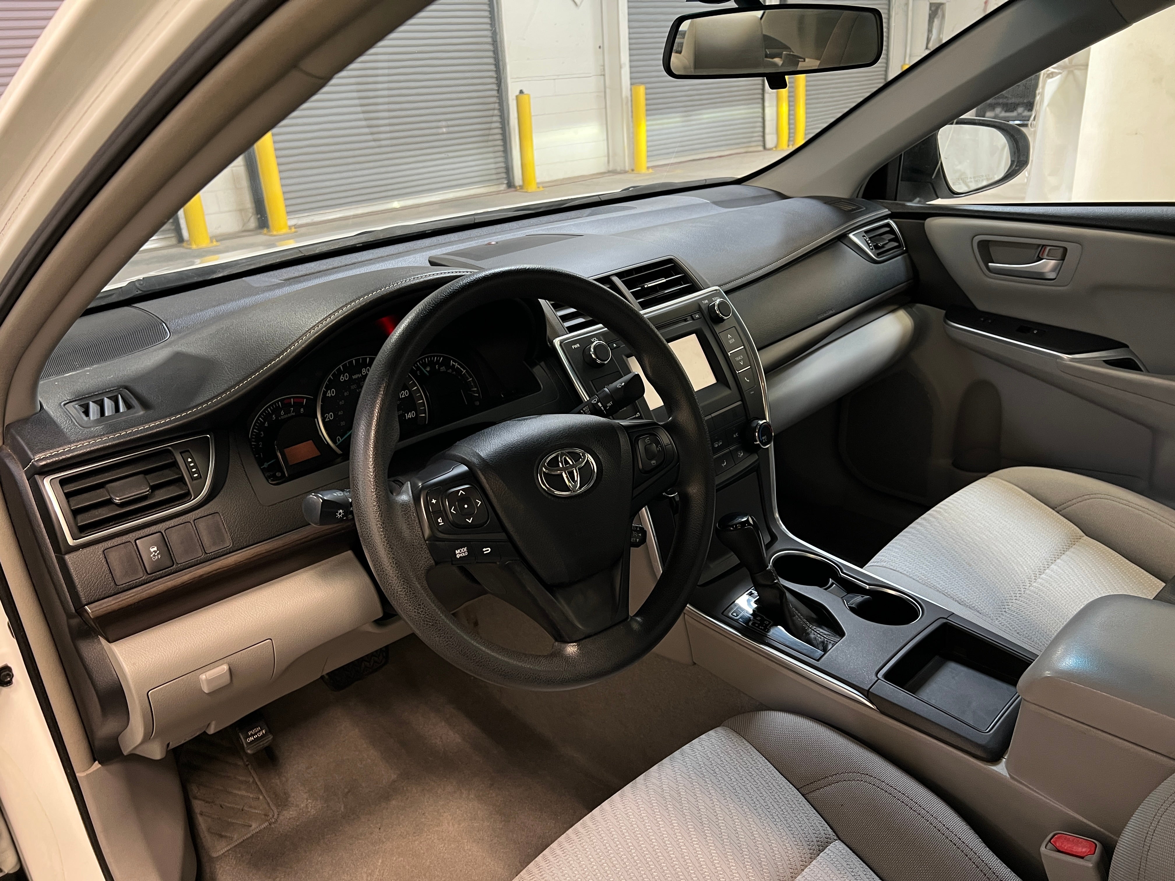 2015 Toyota Camry LE 3