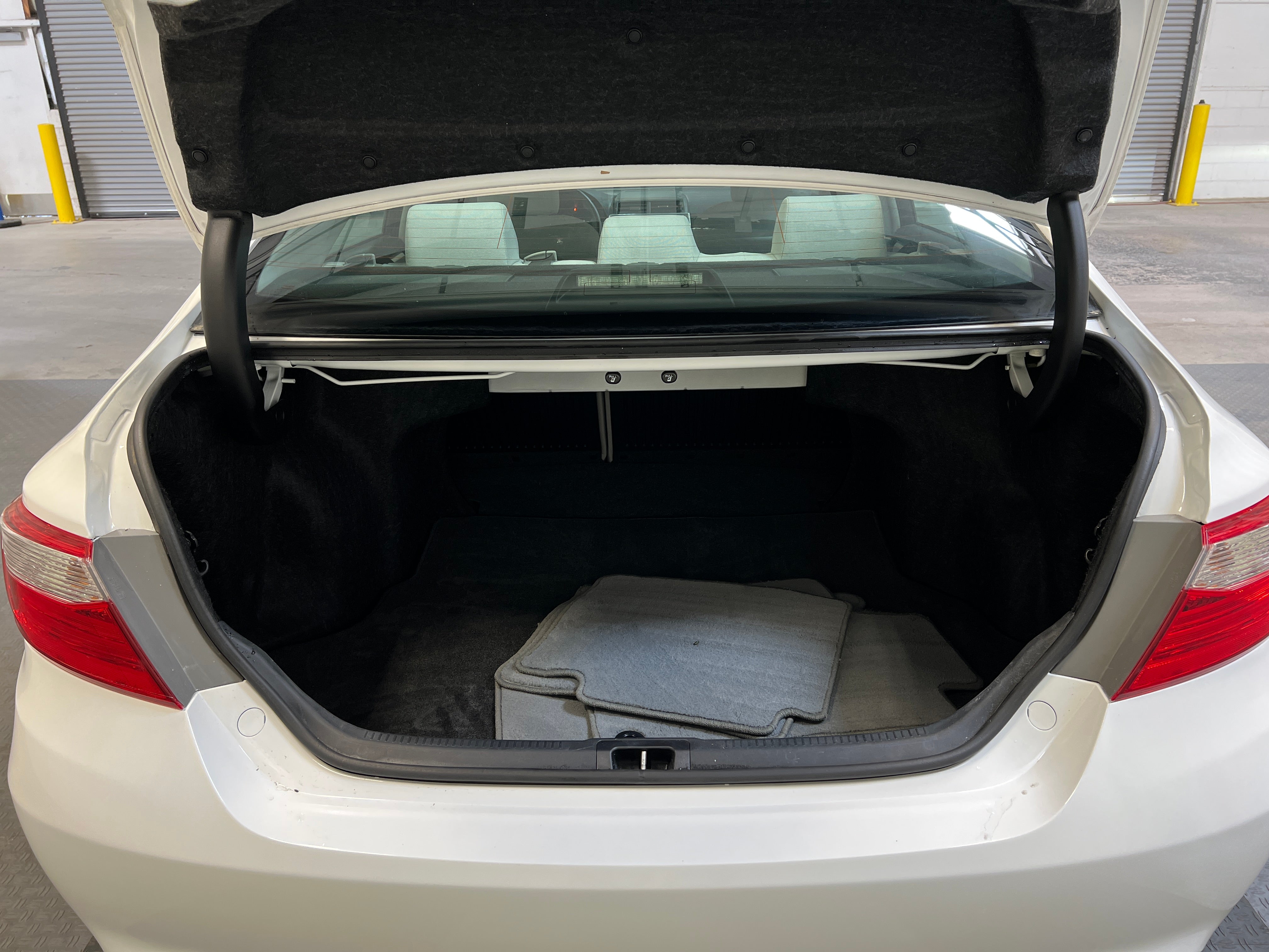 2015 Toyota Camry LE 7