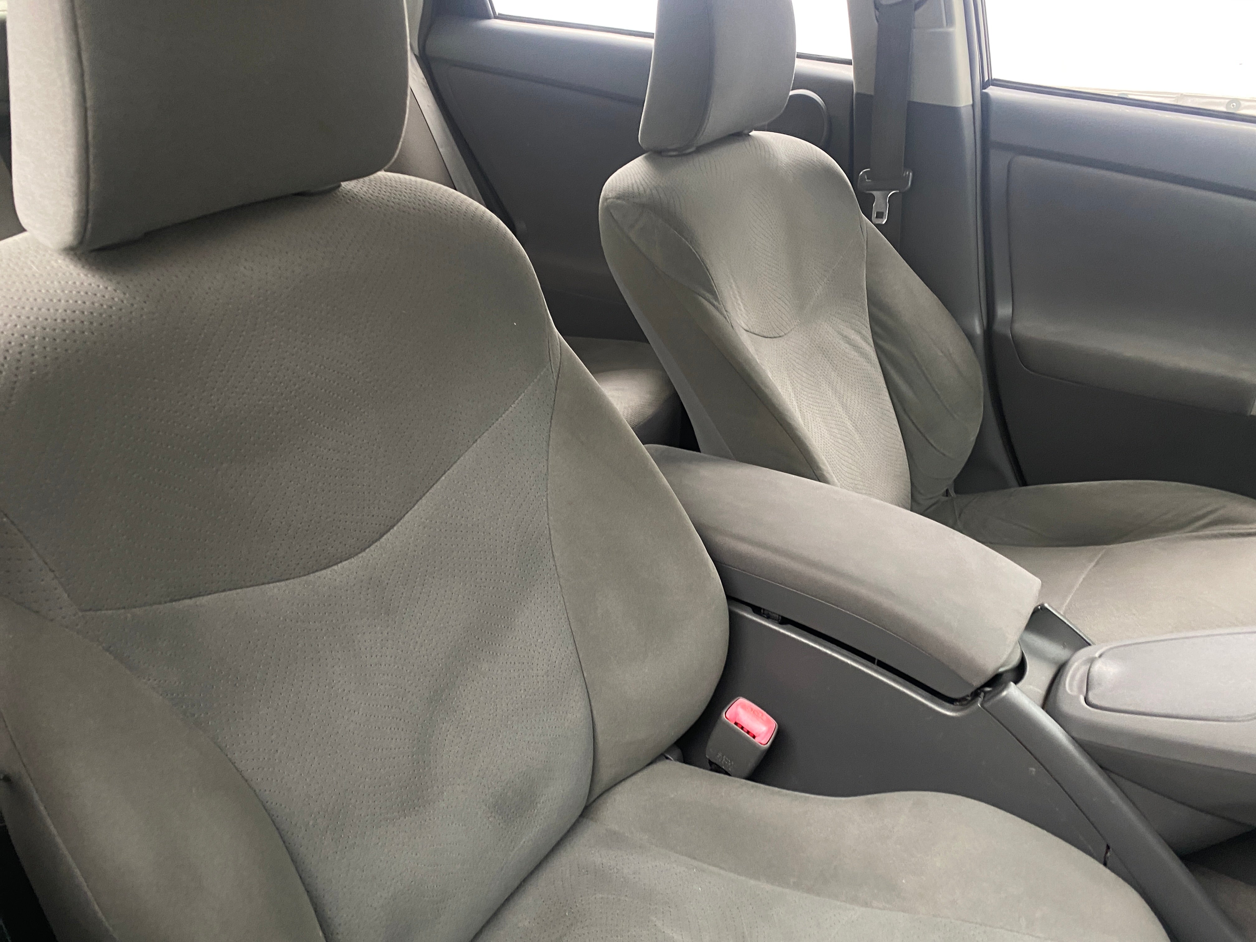 2011 Toyota Prius One 2