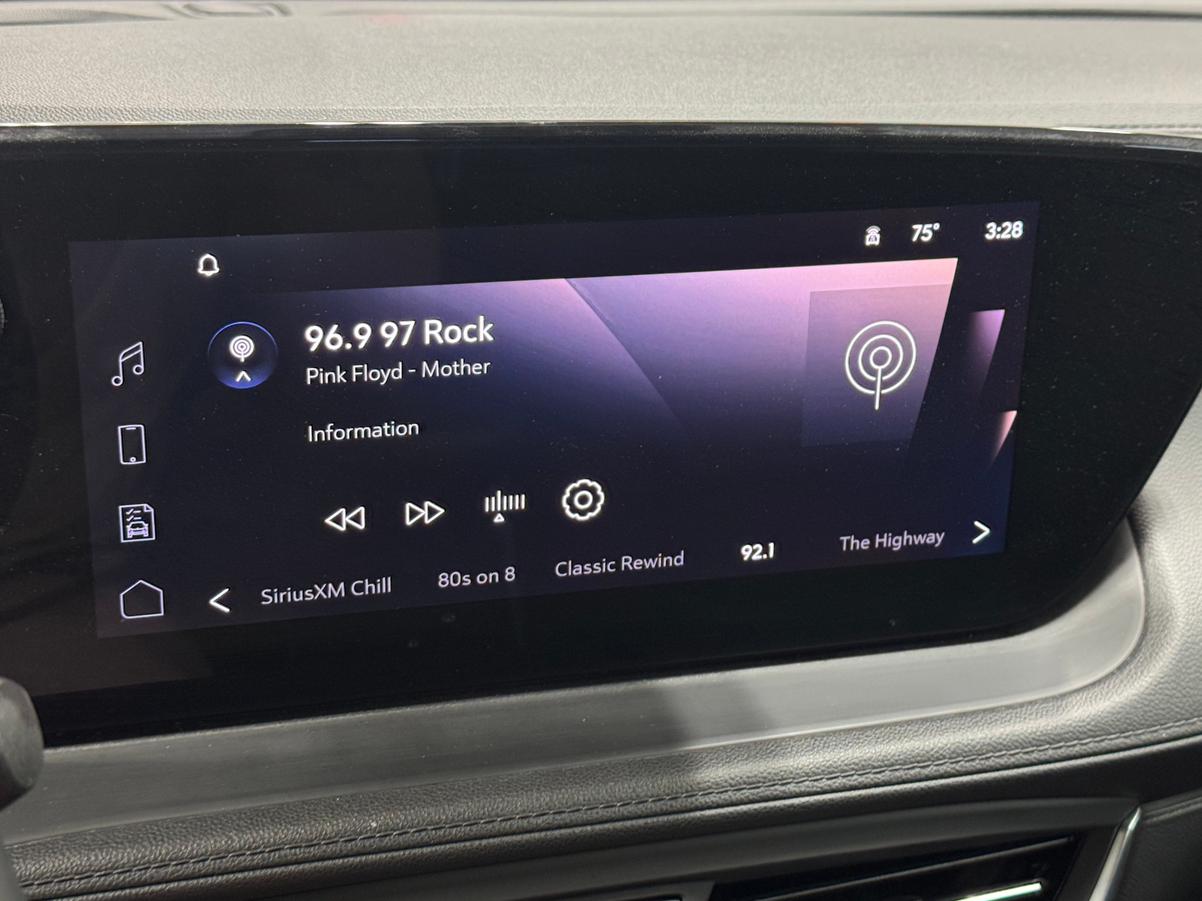 2024 Buick Encore GX Sport Touring 3