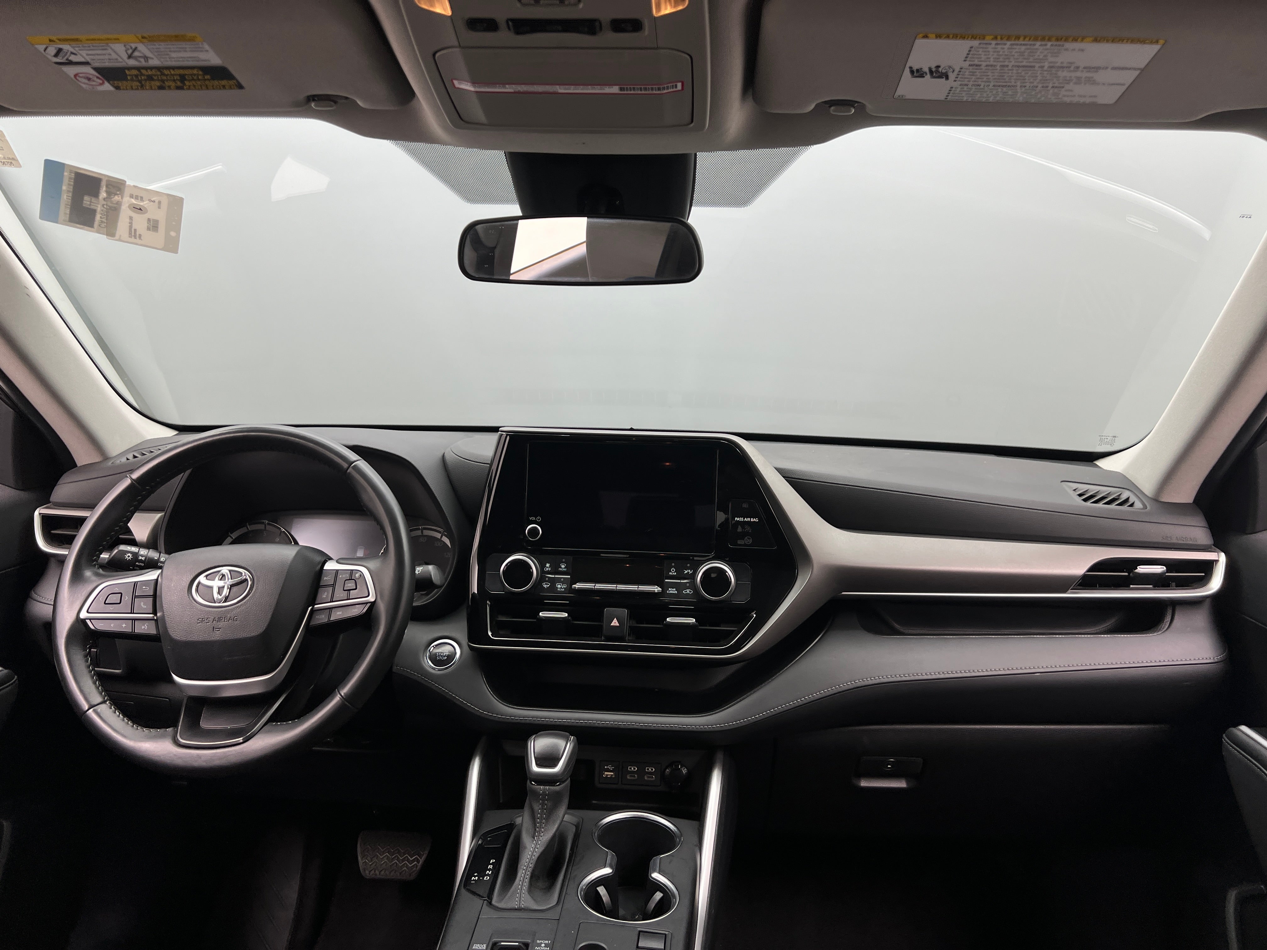 2023 Toyota Highlander LE 3