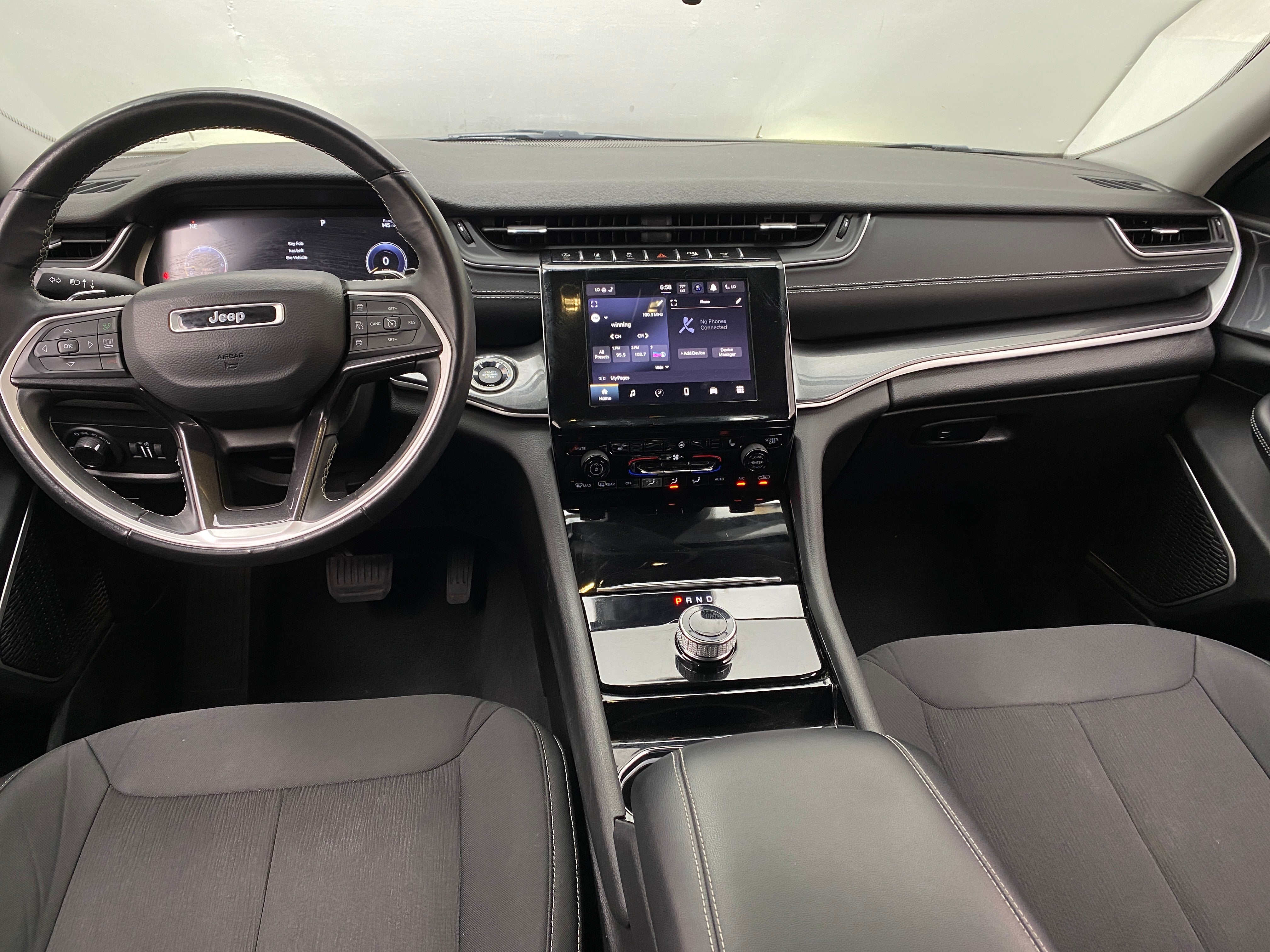 2022 Jeep Grand Cherokee L Laredo 3