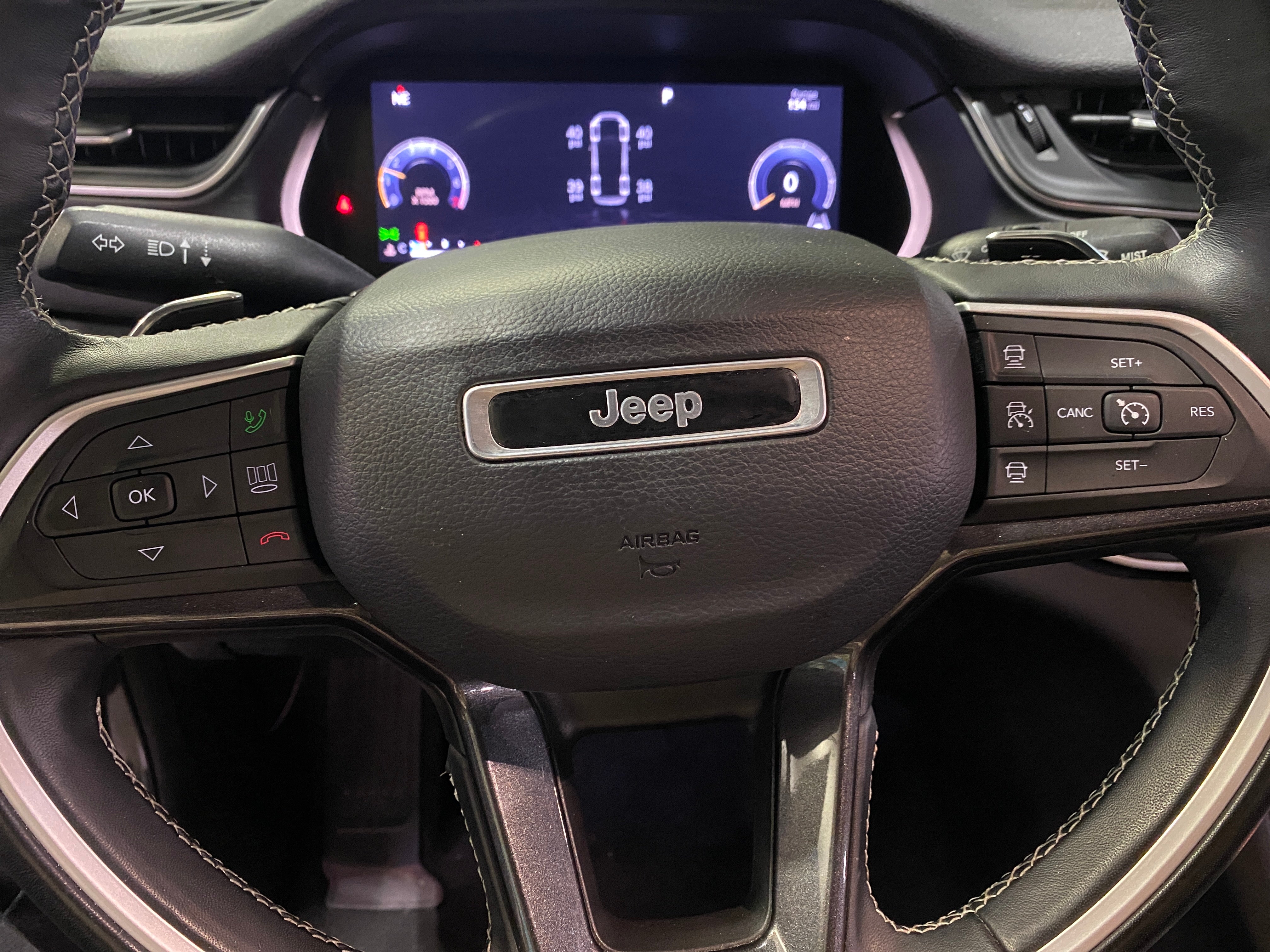 2022 Jeep Grand Cherokee L Laredo 5