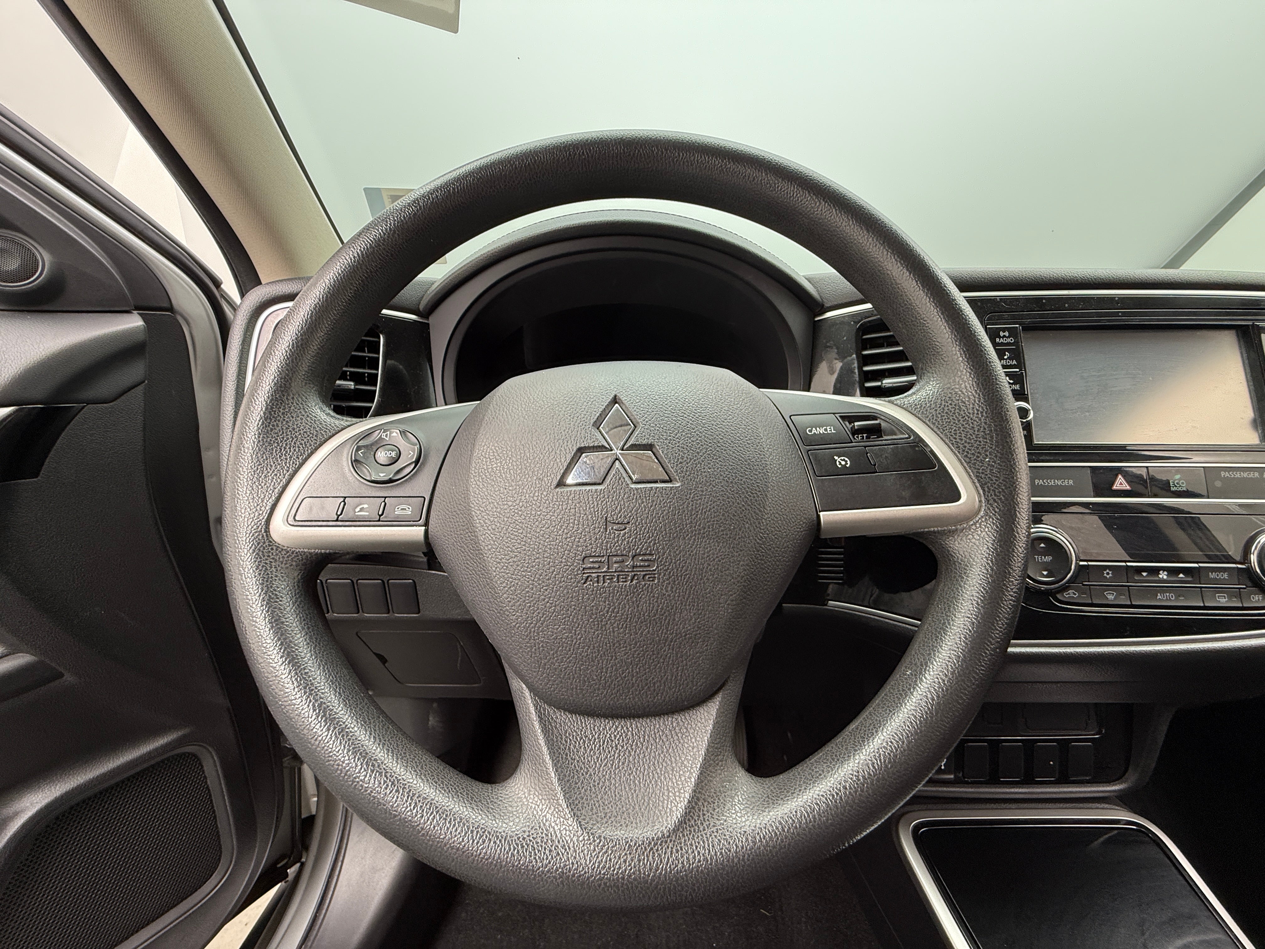 2019 Mitsubishi Outlander ES 5