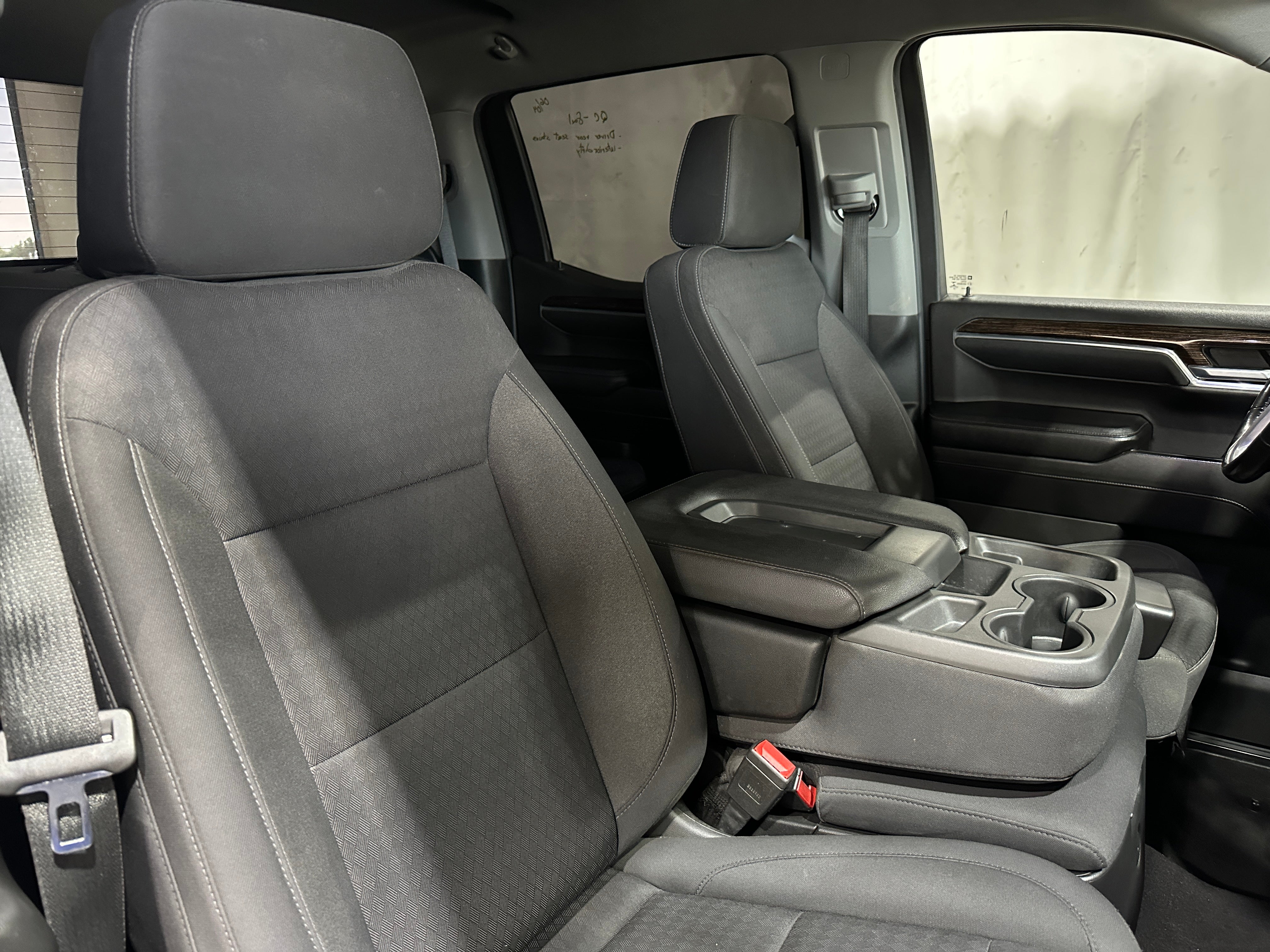 2022 GMC Sierra 1500 Elevation 2