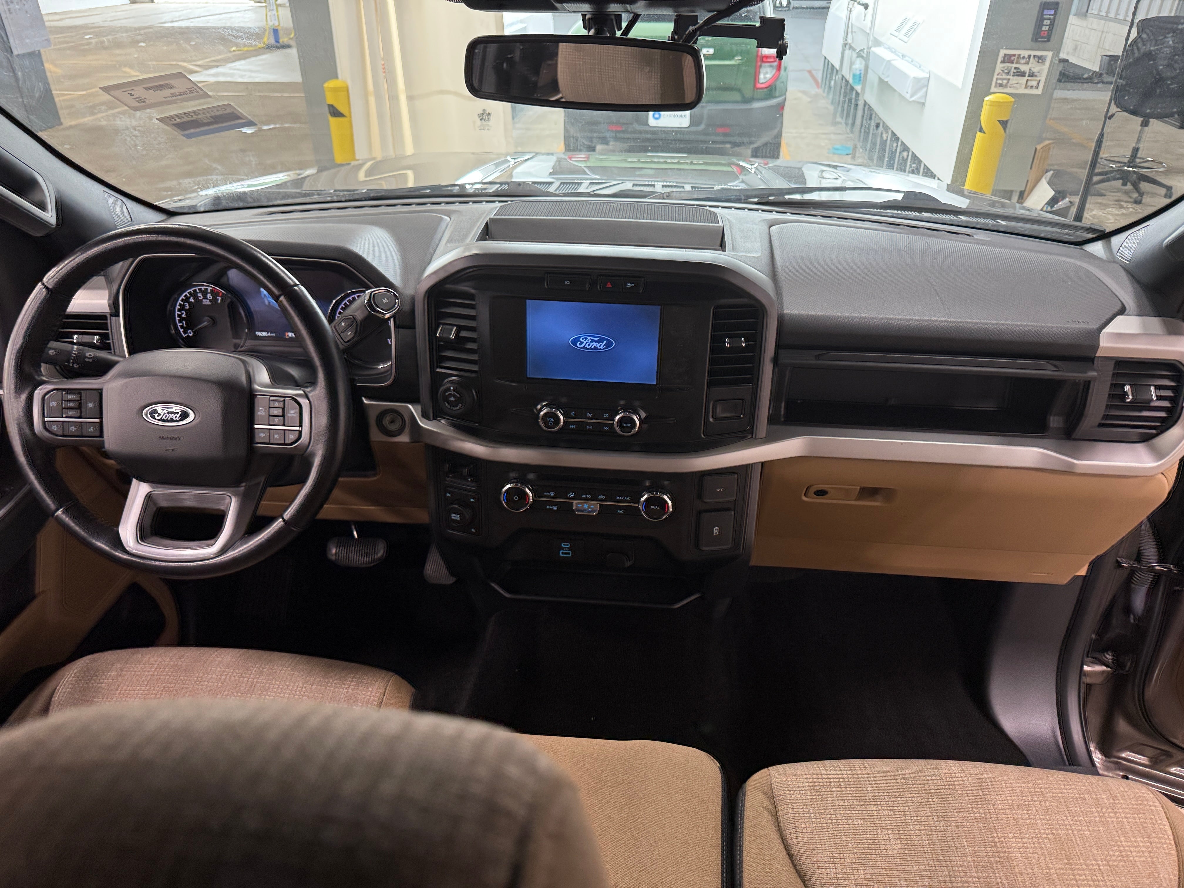 2022 Ford Econoline E-150 3