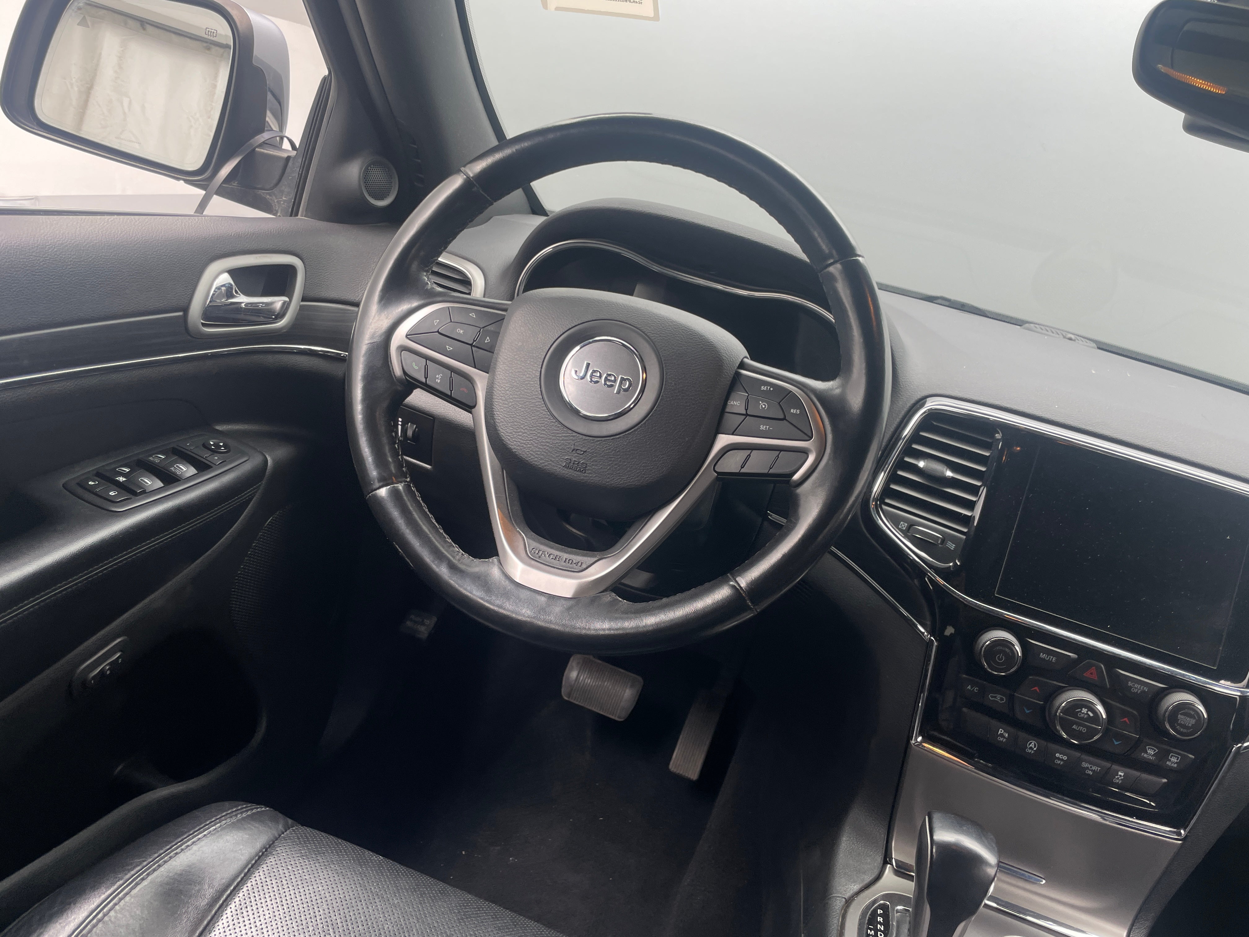2020 Jeep Grand Cherokee Limited Edition 4