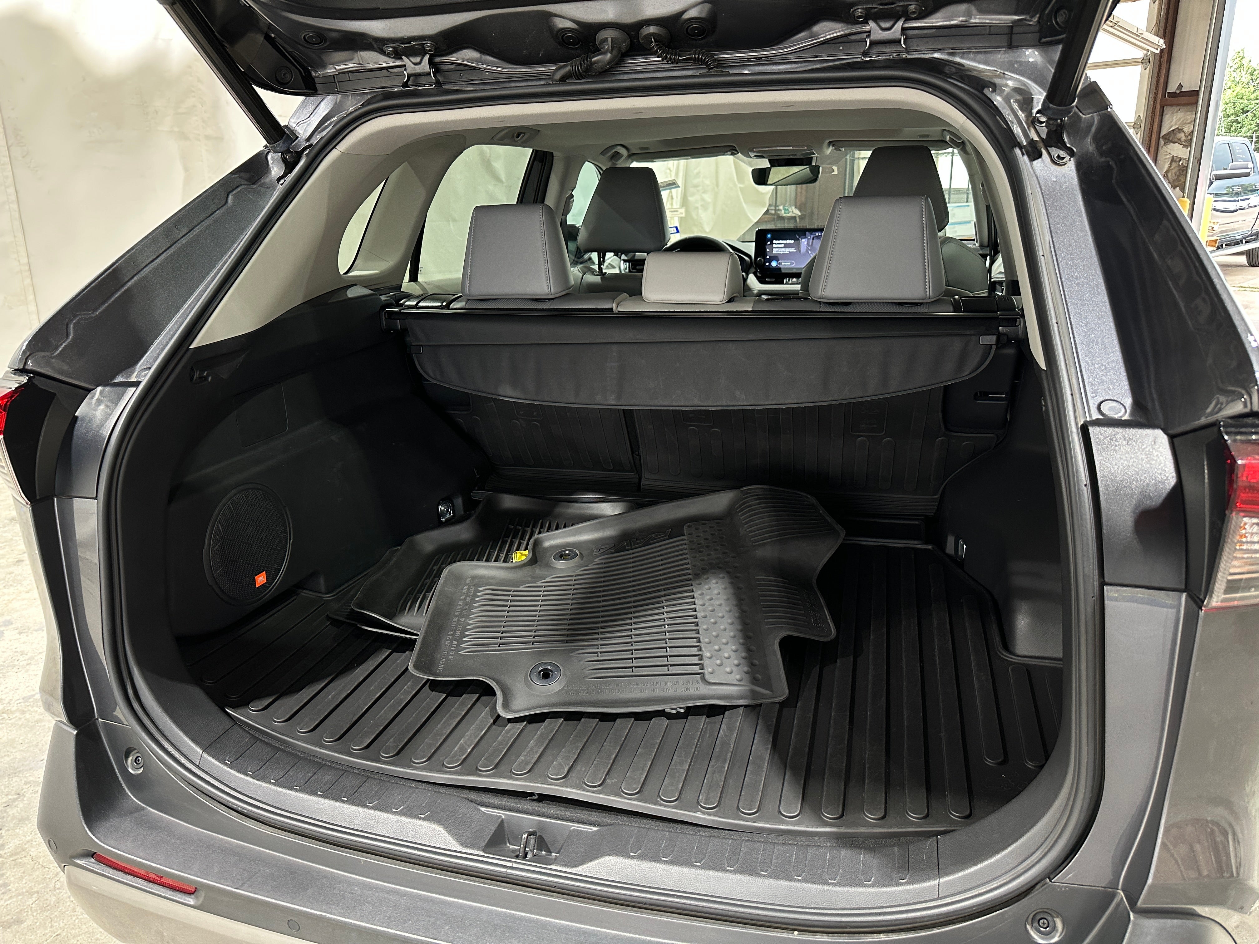 2023 Toyota RAV4 Limited 6