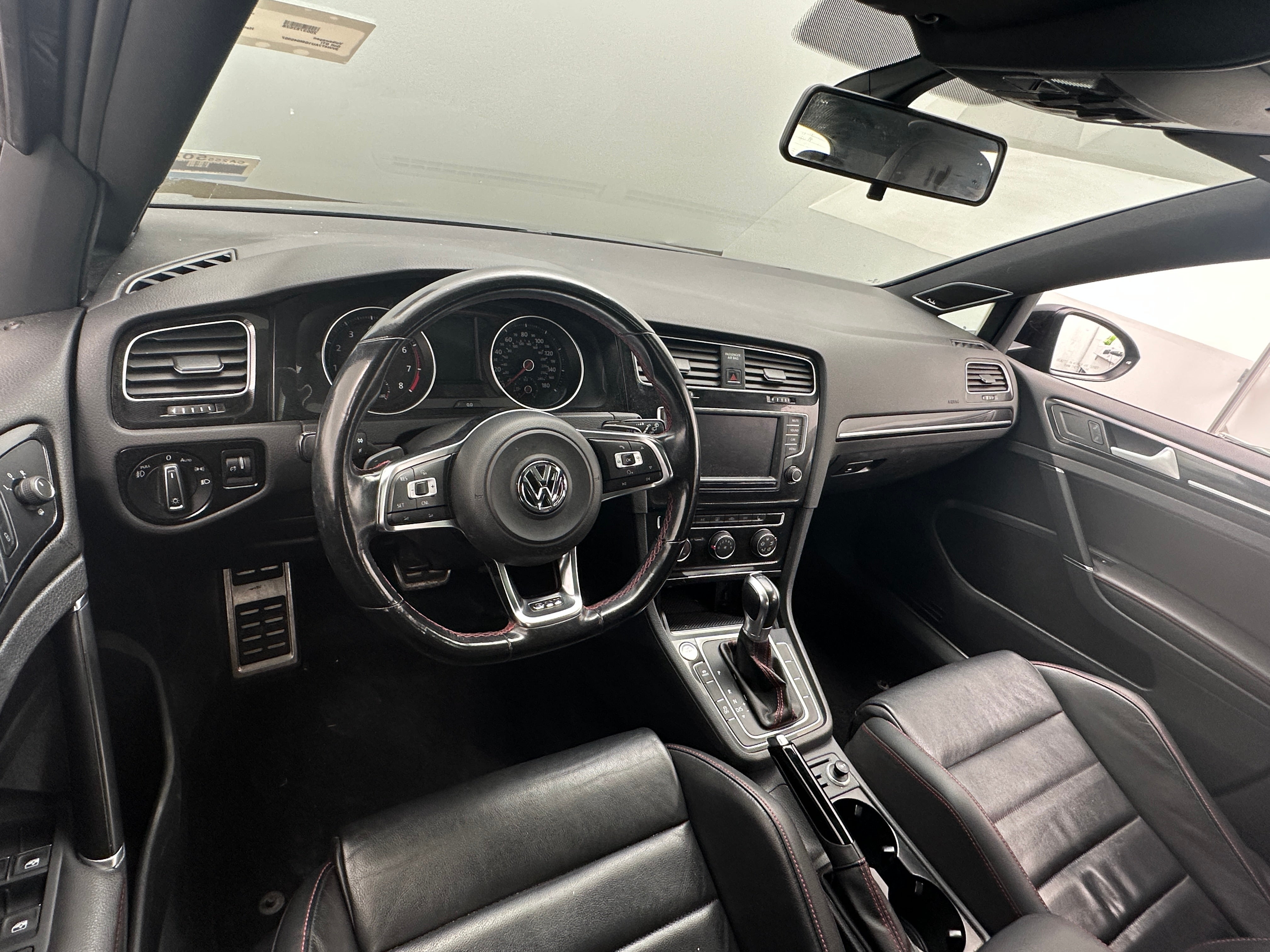 2016 Volkswagen Golf GTI SE 3