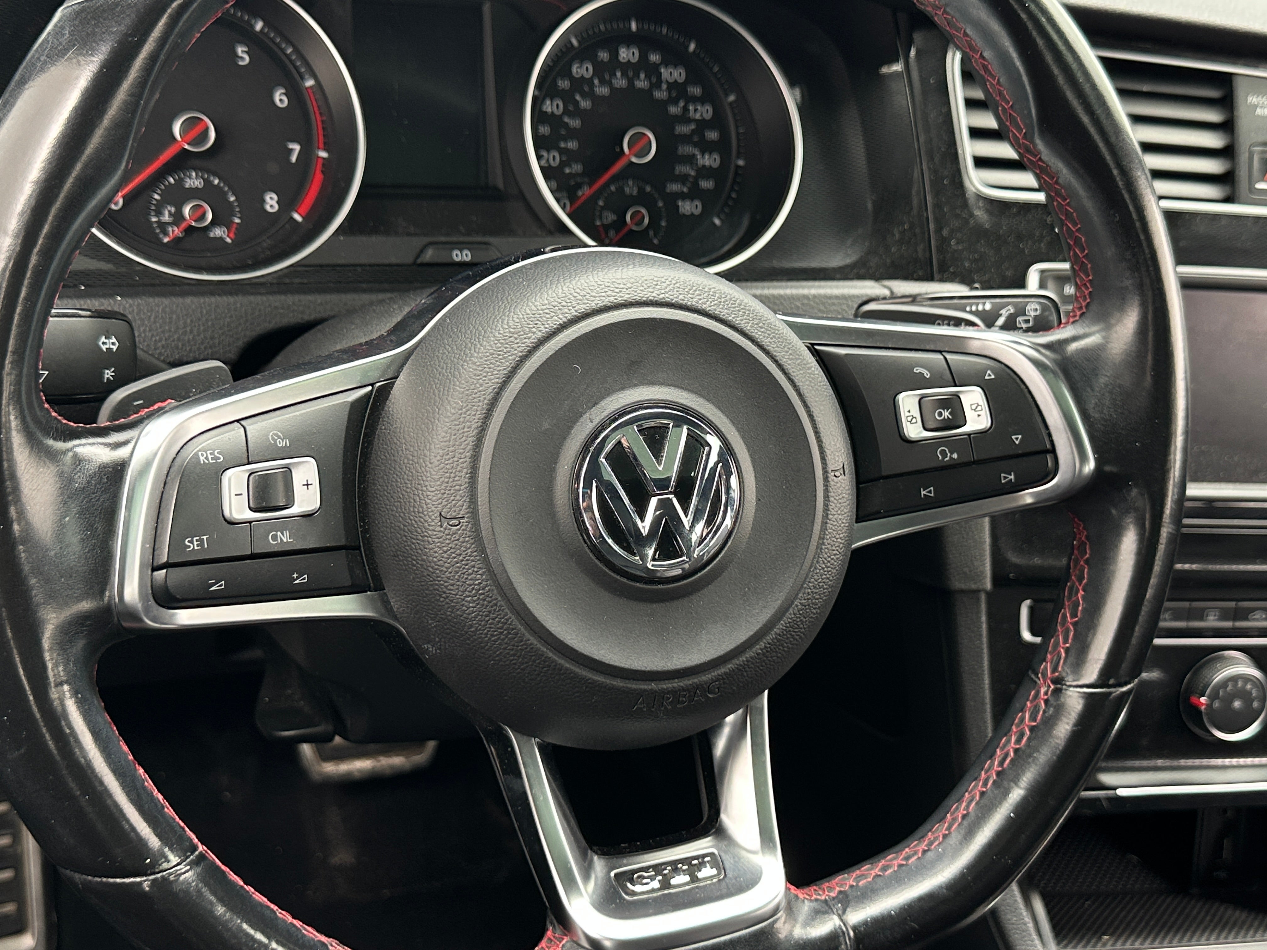 2016 Volkswagen Golf GTI SE 5