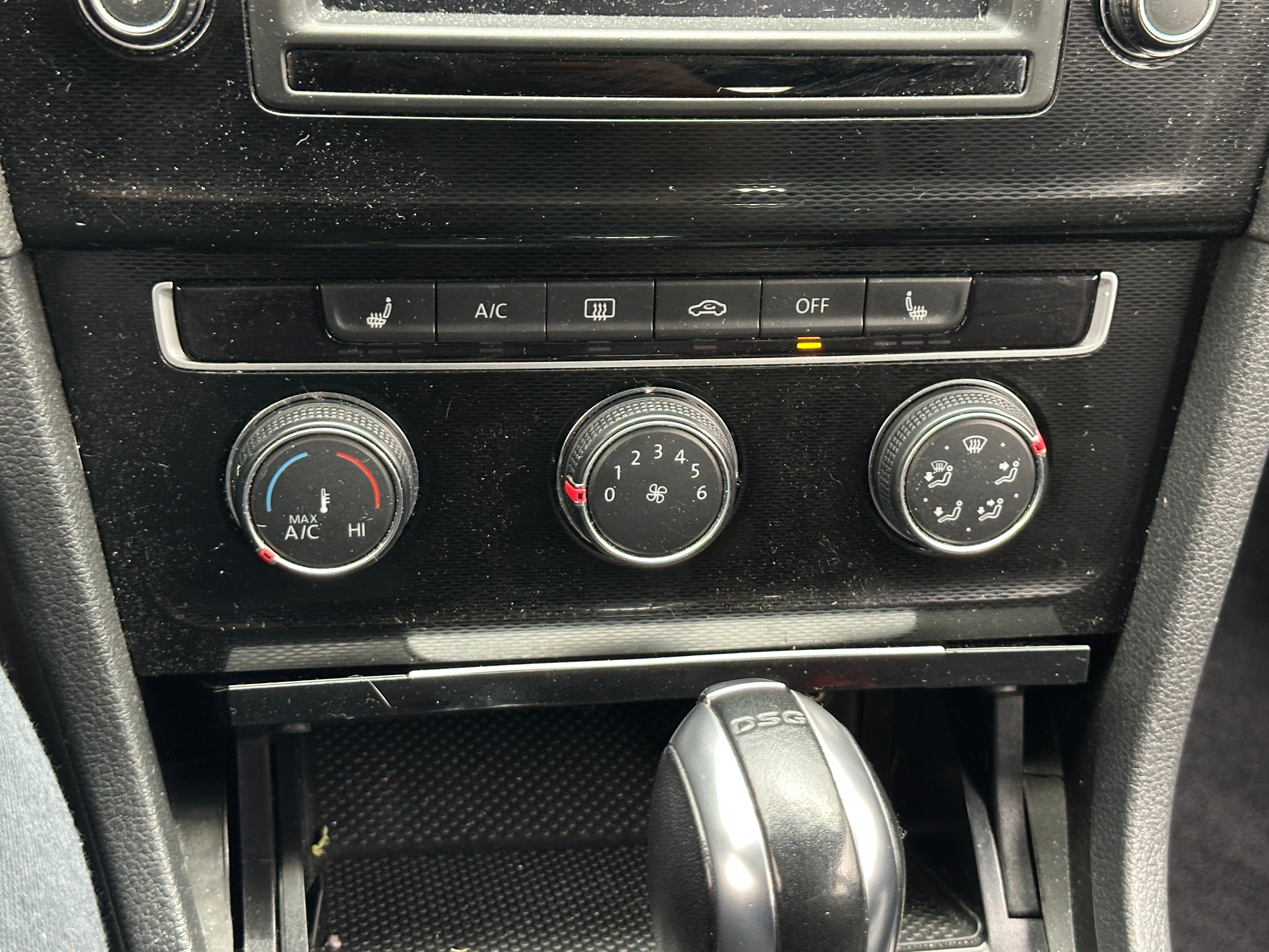 2016 Volkswagen Golf GTI SE 4