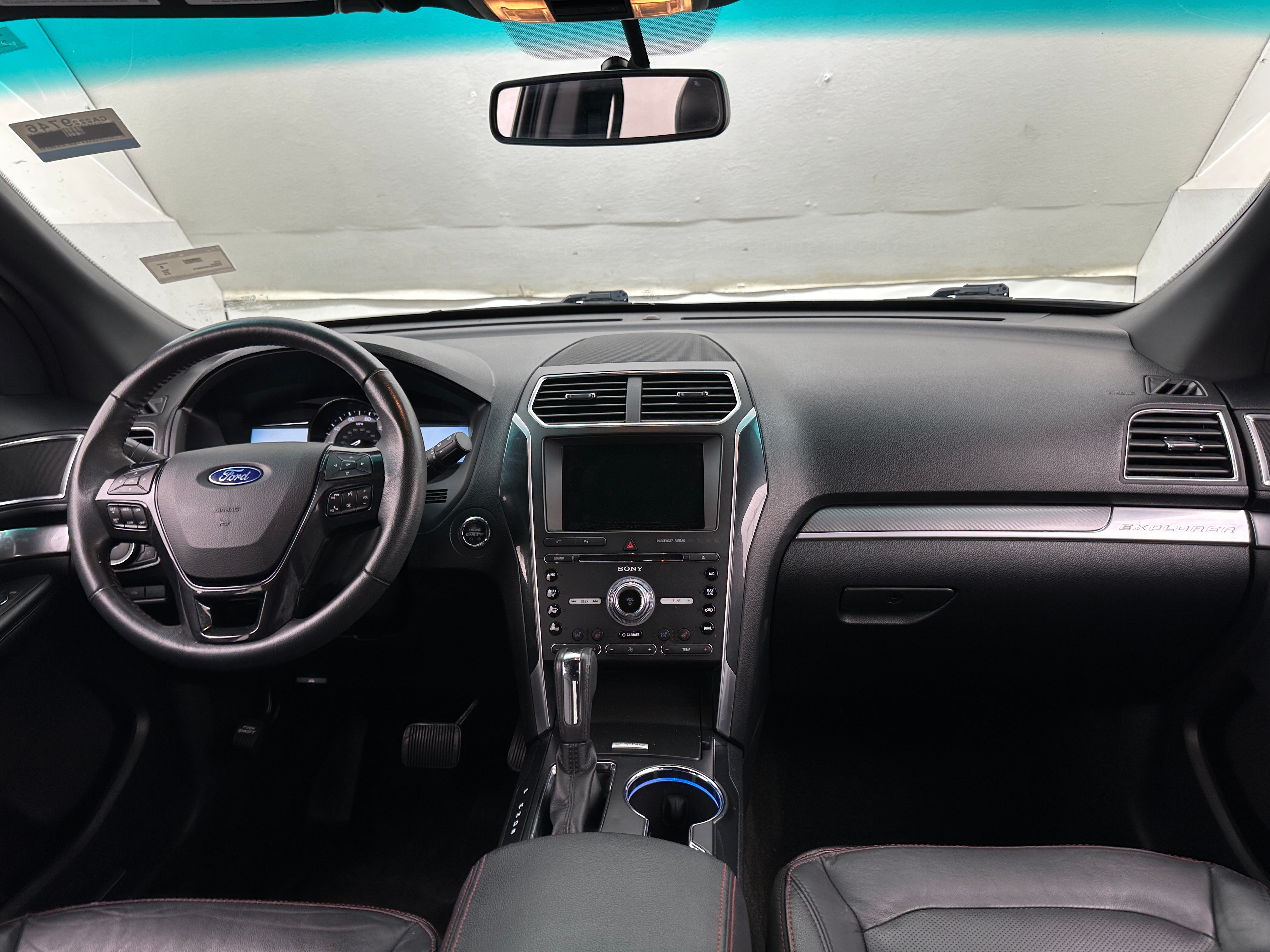 2016 Ford Explorer Sport 2
