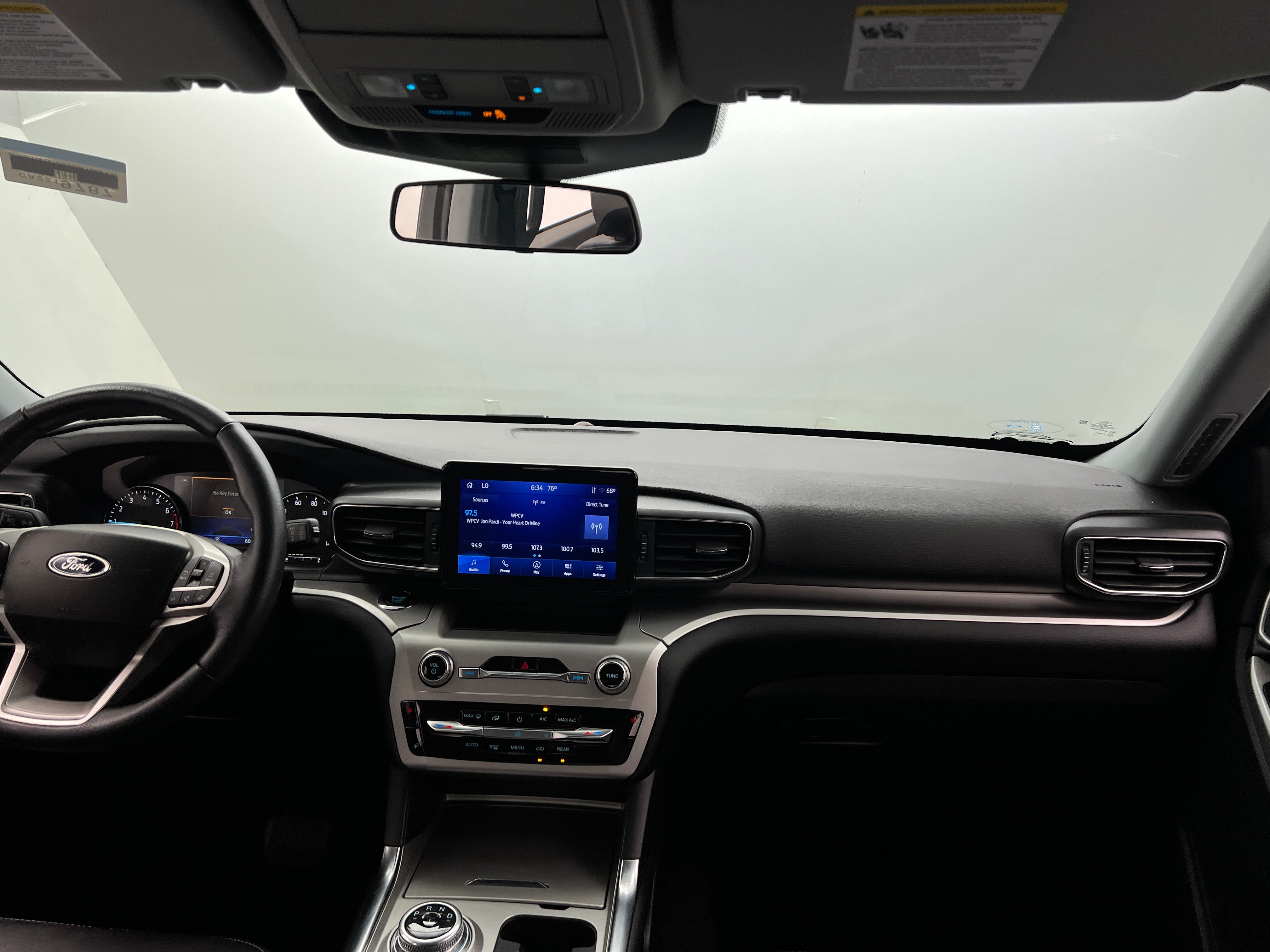 2022 Ford Explorer XLT 2