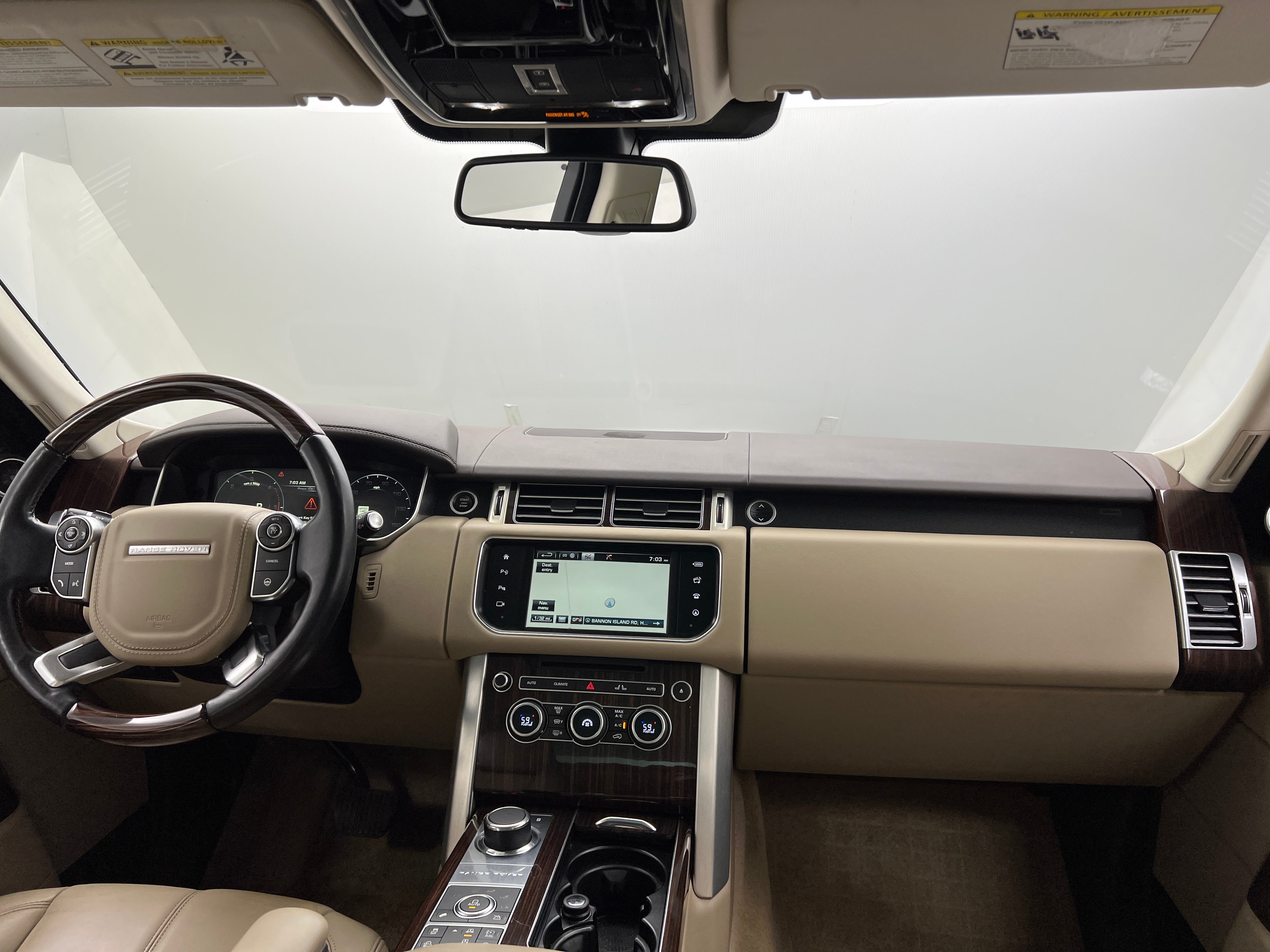 2016 Land Rover Range Rover SE 2