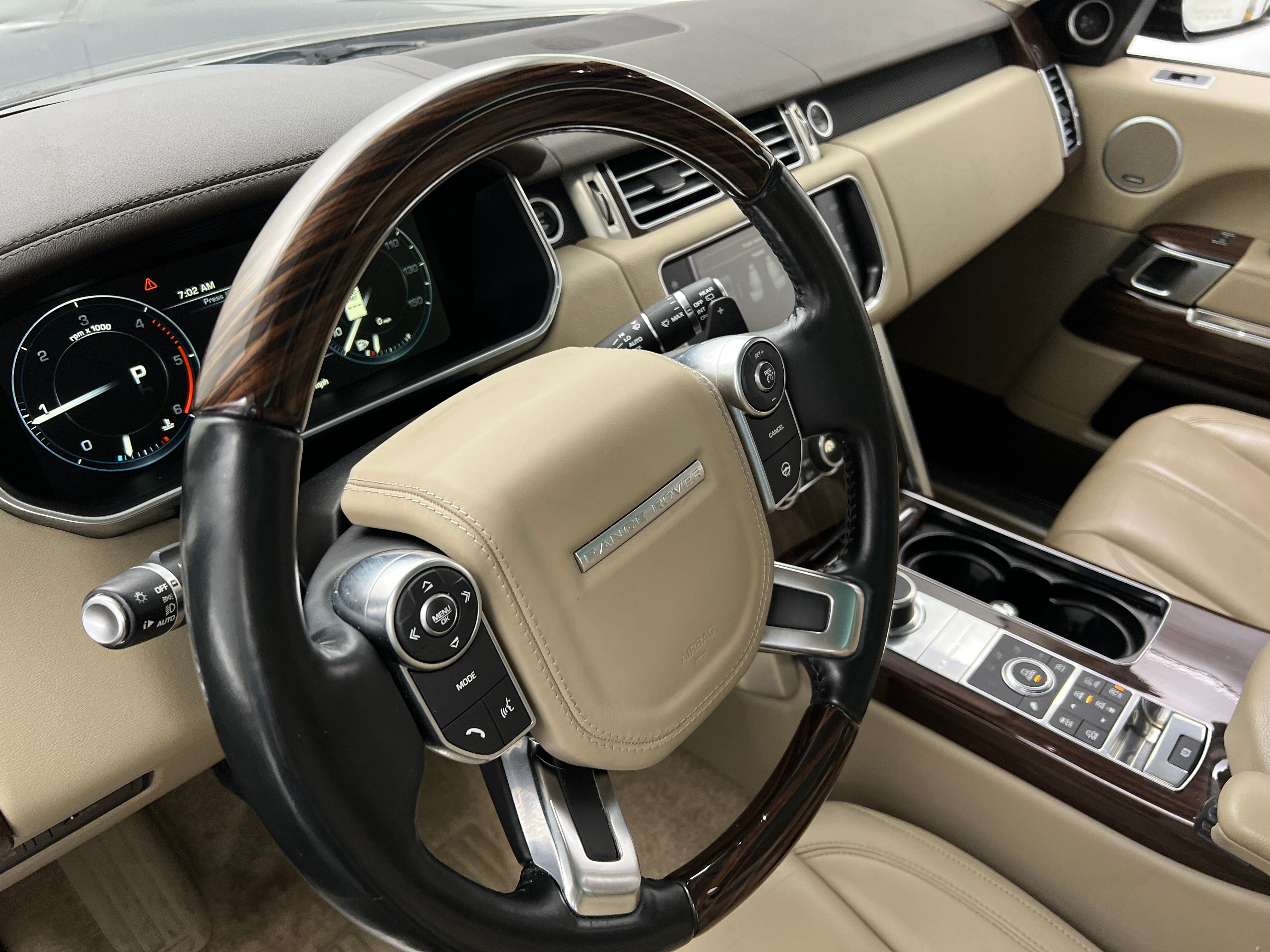 2016 Land Rover Range Rover SE 4